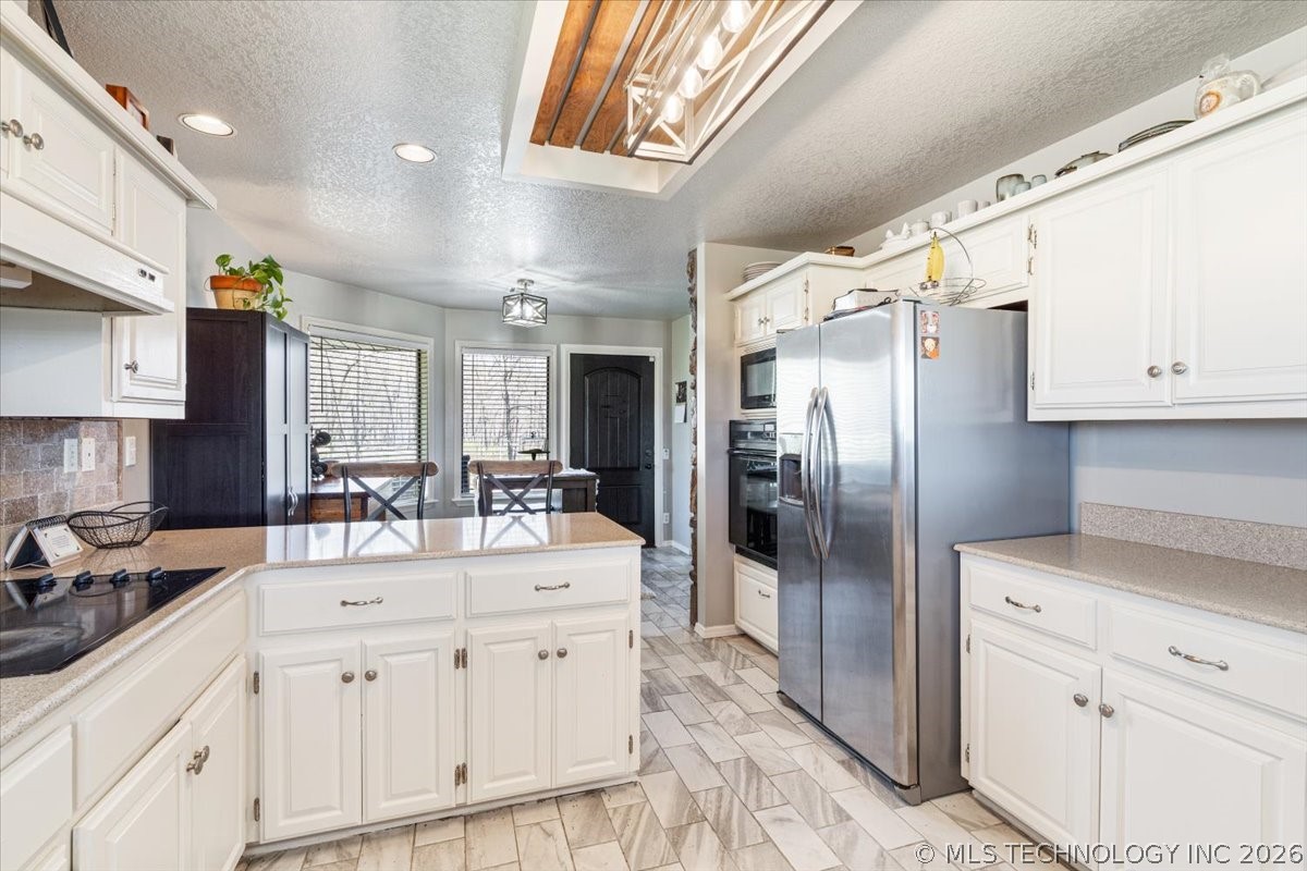 469267 W Highway 100 Stilwell OK 74960