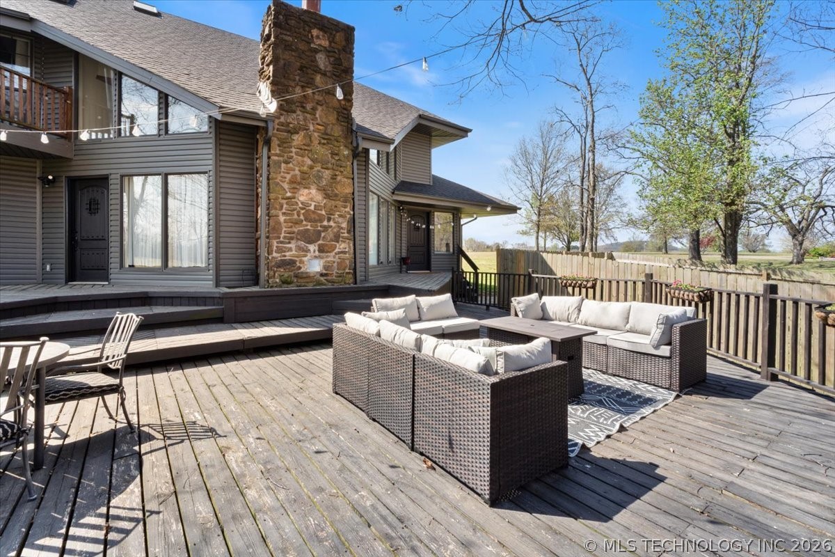 469267 W Highway 100 Stilwell OK 74960