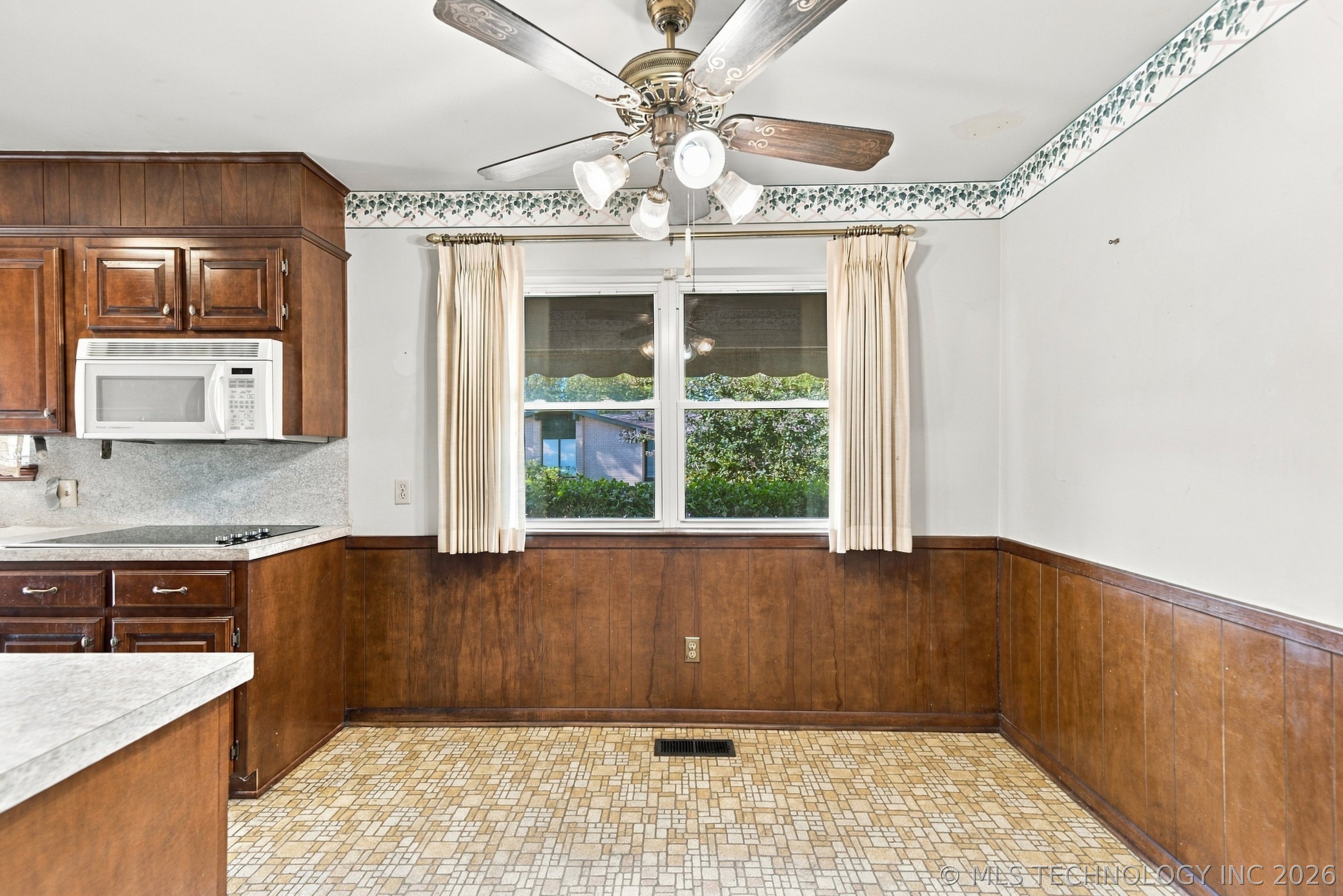 7207 E 55th Place Tulsa OK 74145