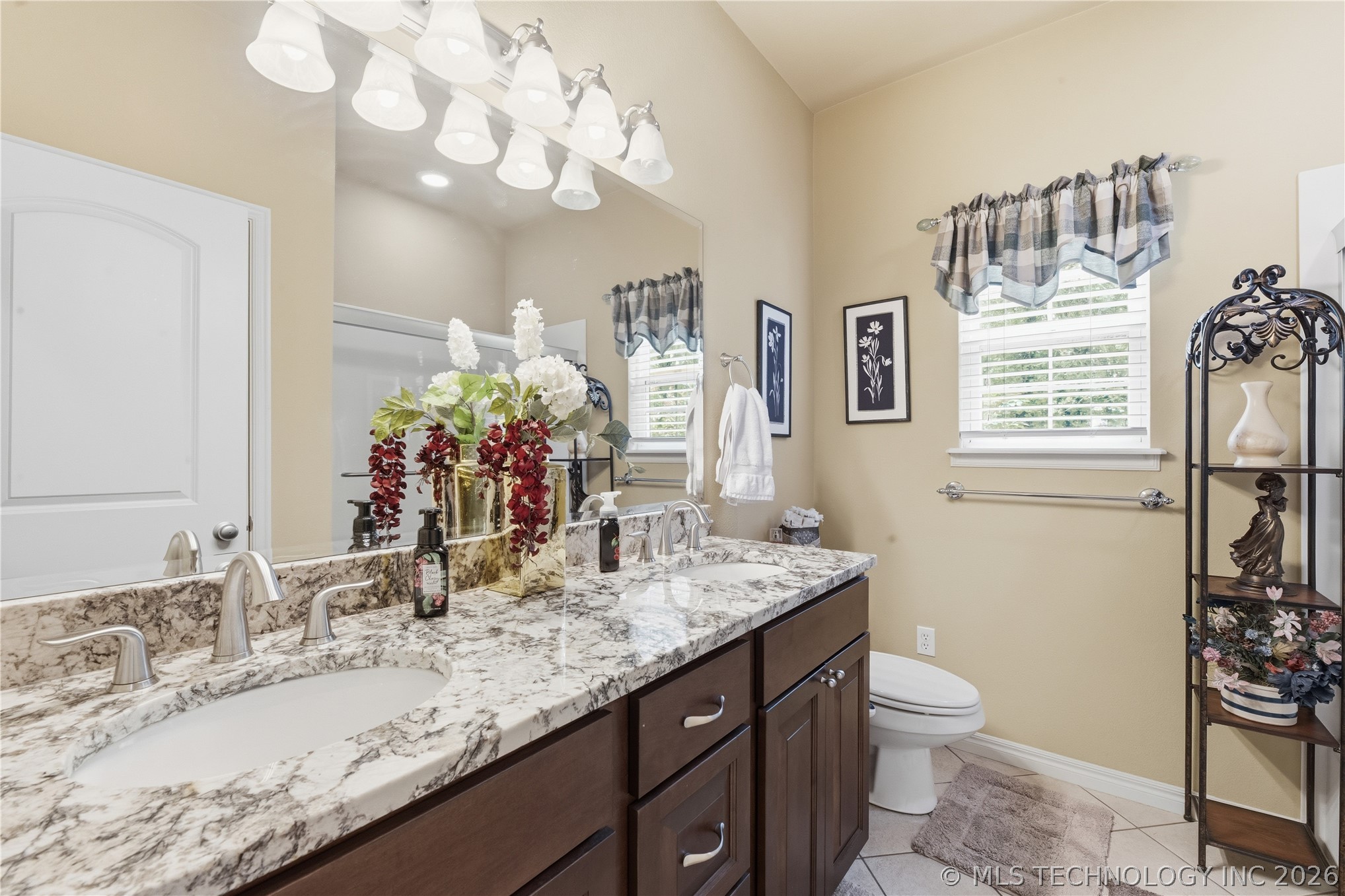 15954 Cherokee Boulevard Skiatook OK 74070