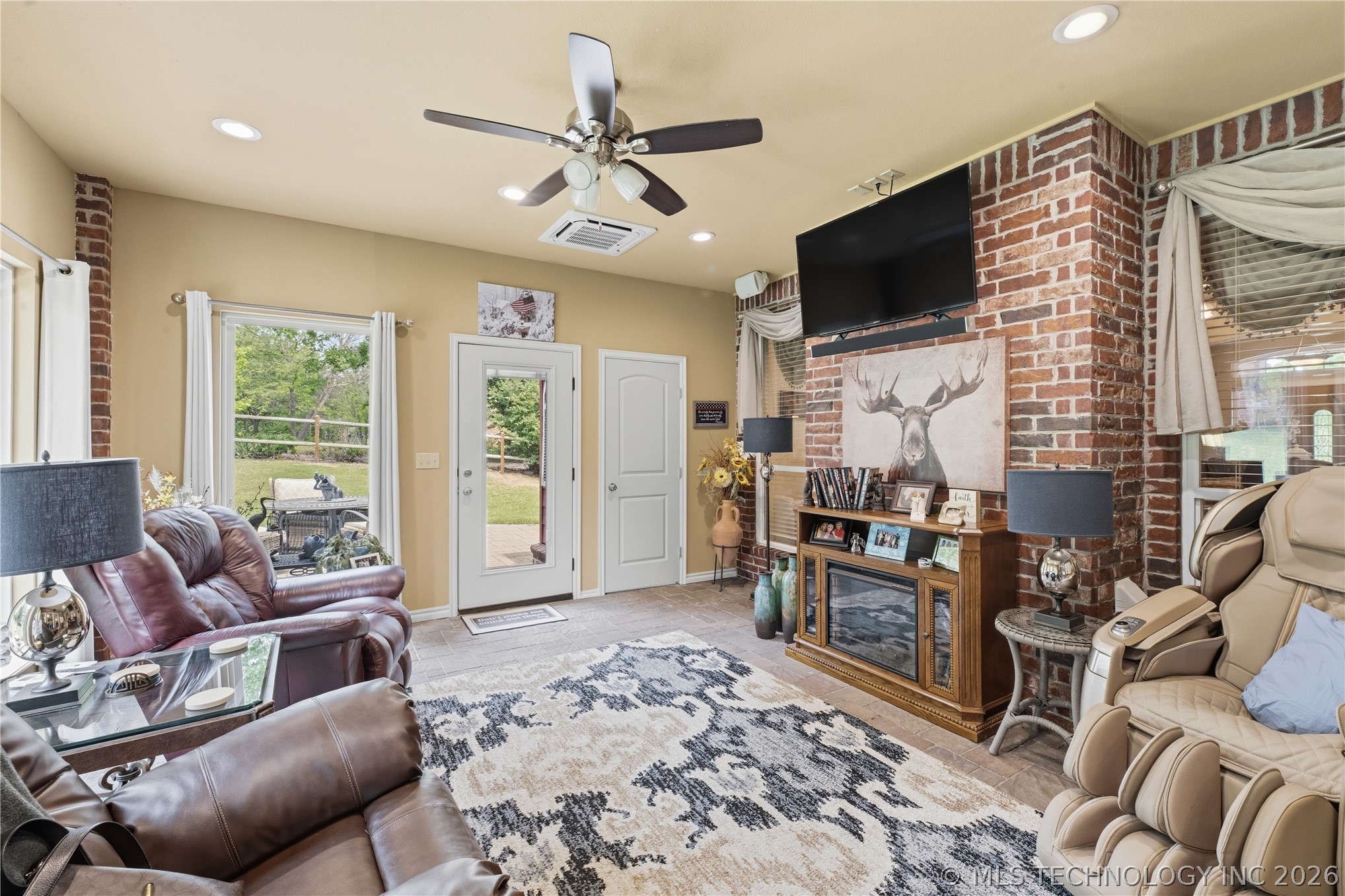 15954 Cherokee Boulevard Skiatook OK 74070