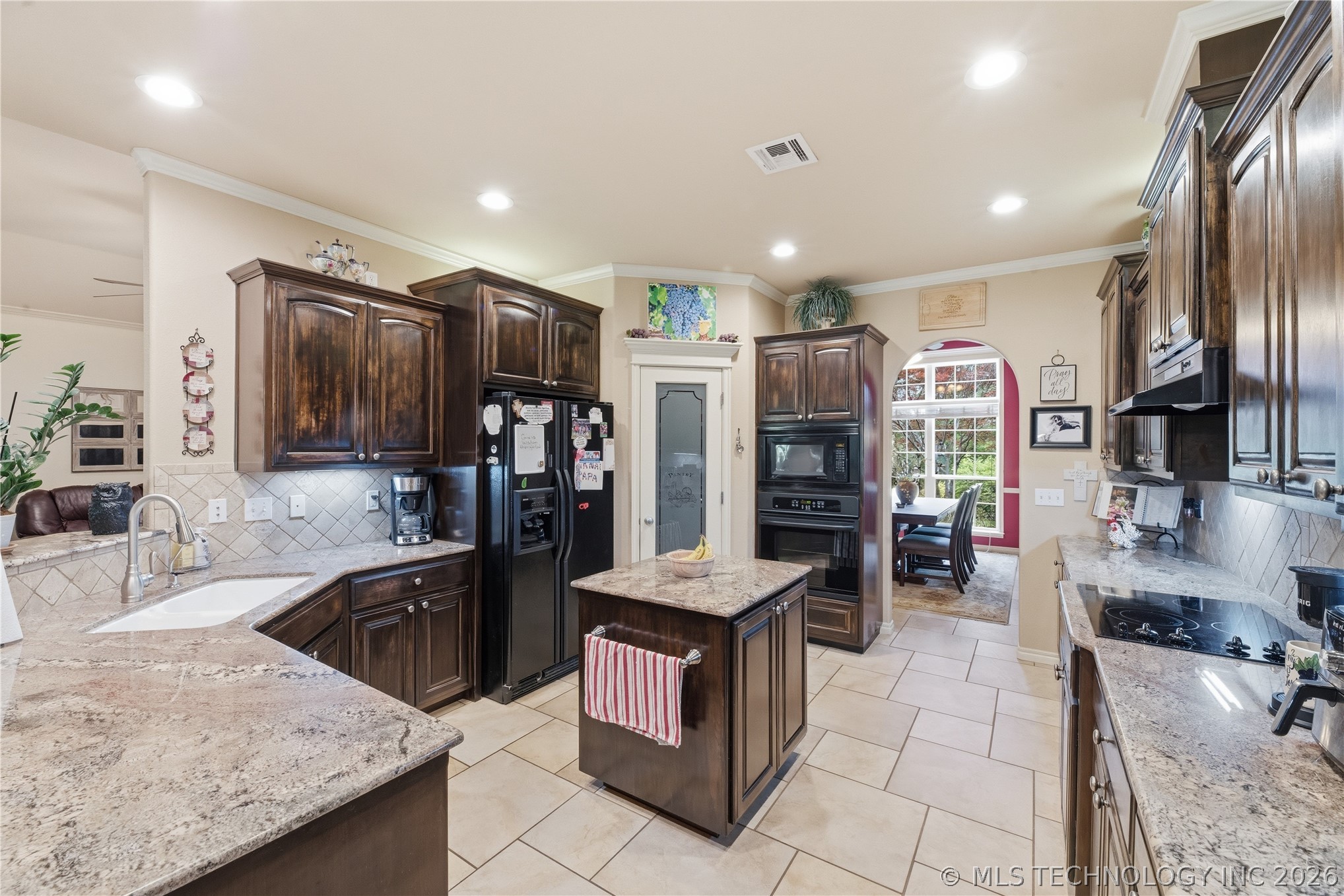 15954 Cherokee Boulevard Skiatook OK 74070