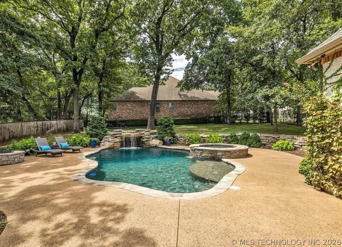 11606 S 69th East Avenue Bixby OK 74008