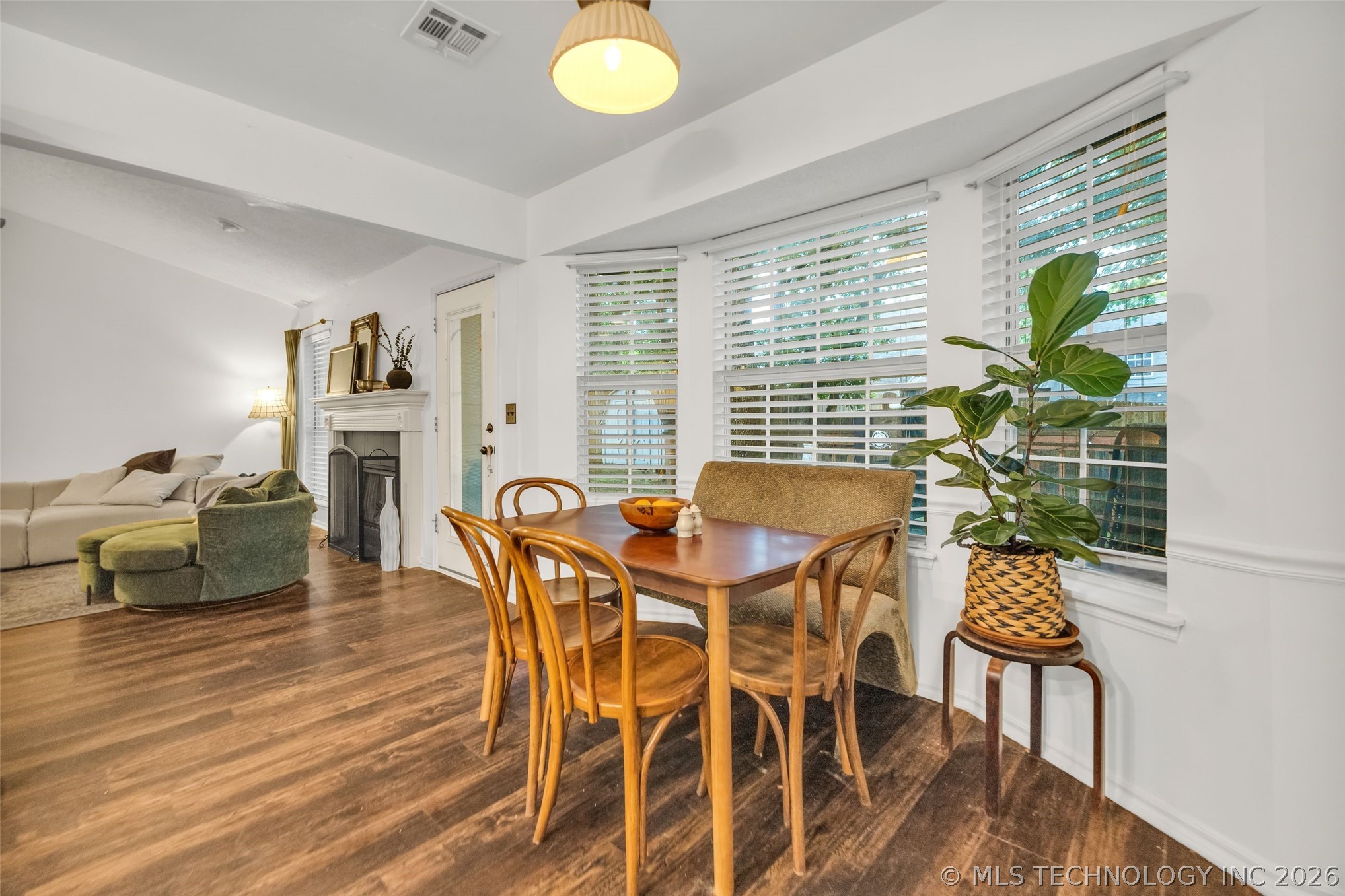 6902 Silver Oak Drive Tulsa OK 74107
