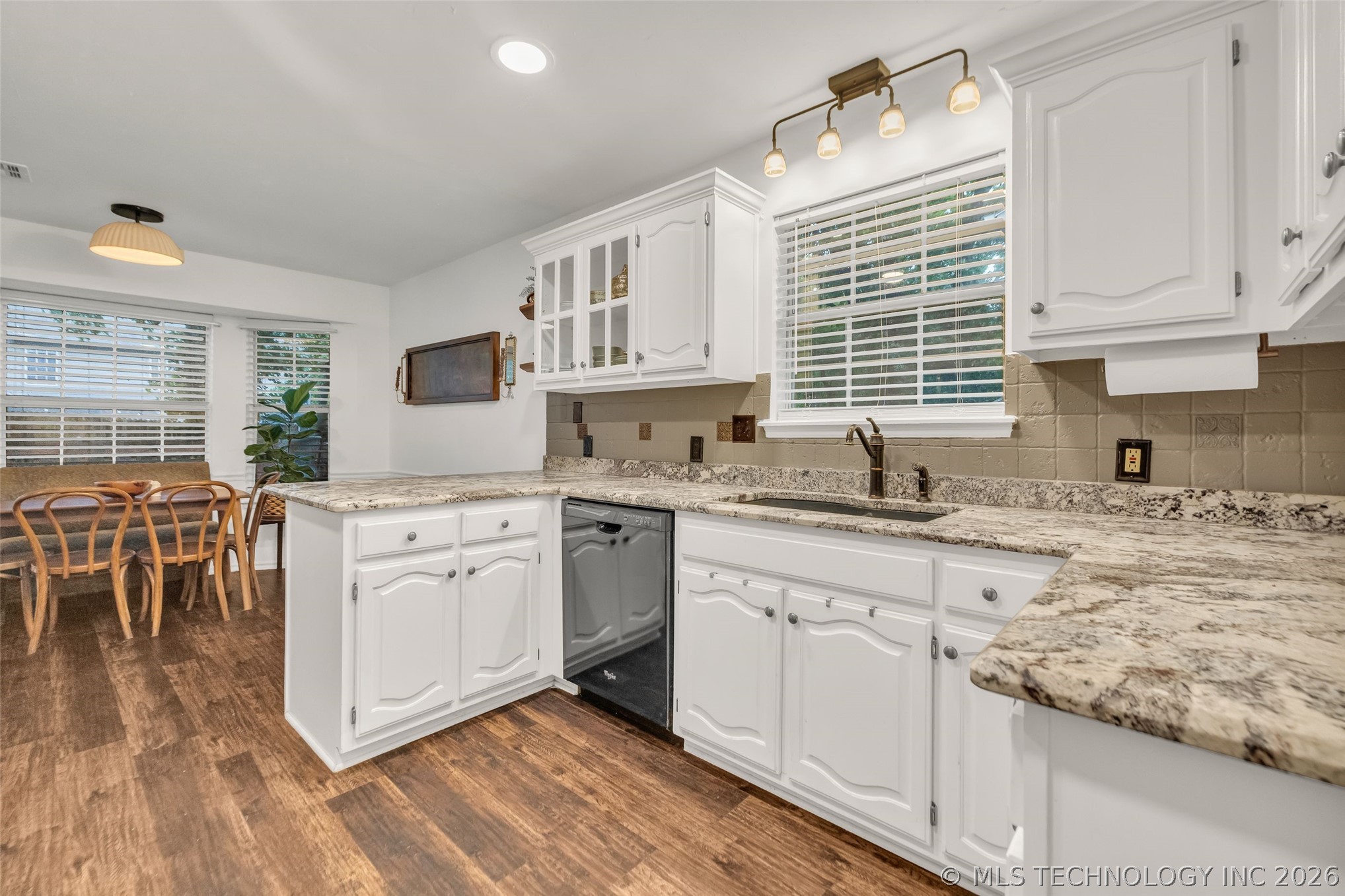6902 Silver Oak Drive Tulsa OK 74107