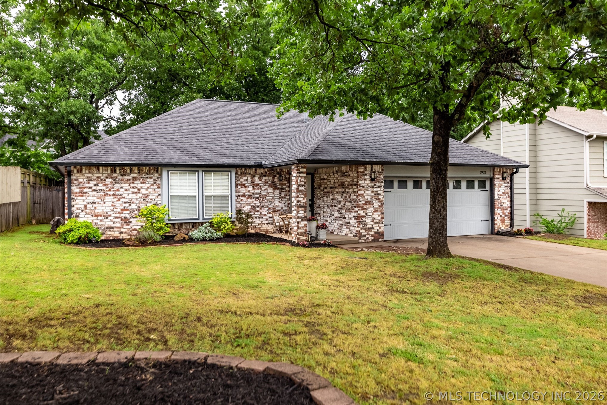 6902 Silver Oak Drive Tulsa OK 74107