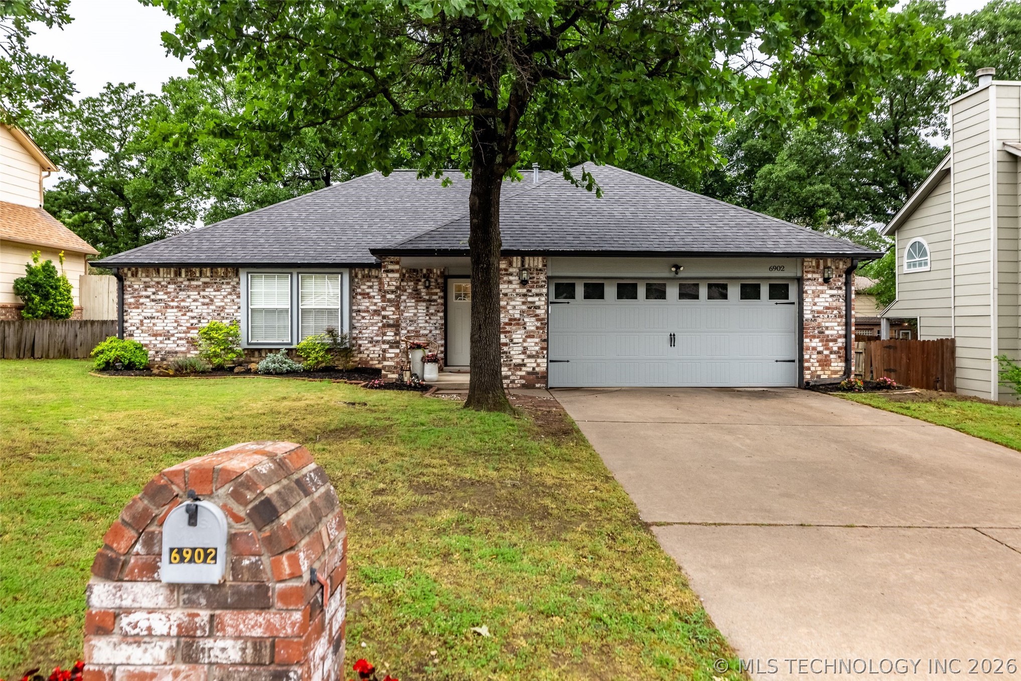 6902 Silver Oak Drive Tulsa OK 74107