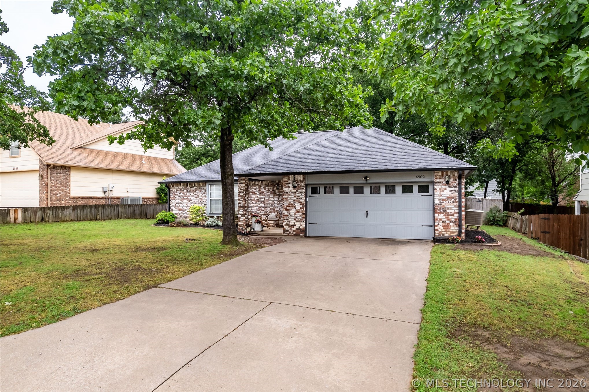 6902 Silver Oak Drive Tulsa OK 74107