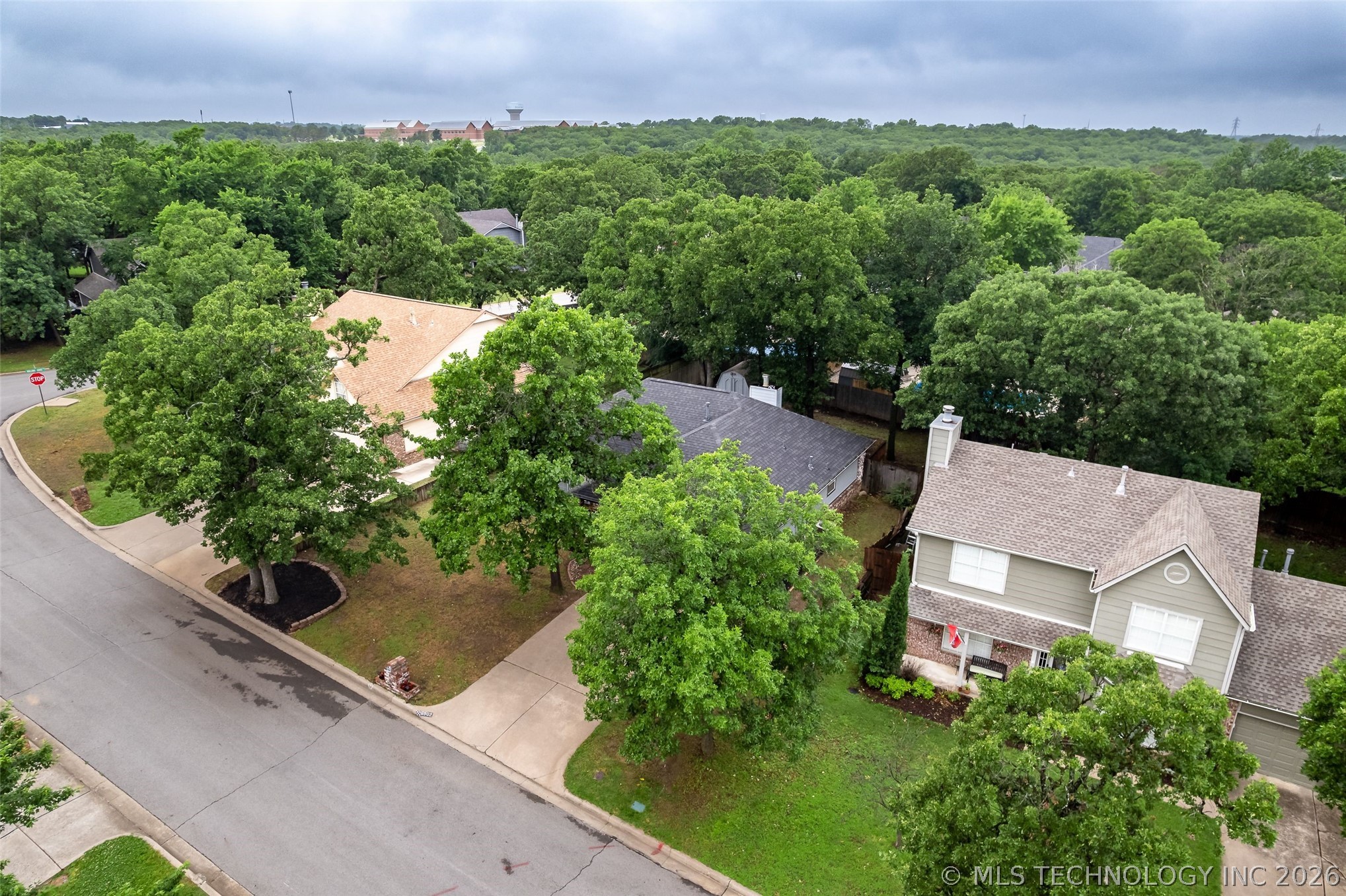 6902 Silver Oak Drive Tulsa OK 74107