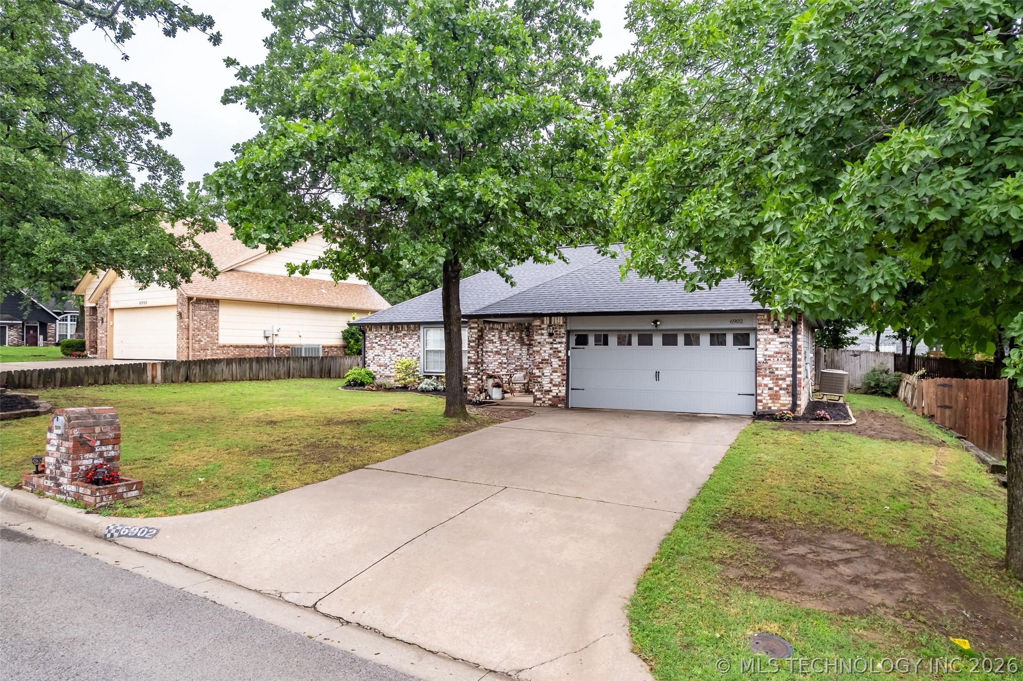 6902 Silver Oak Drive Tulsa OK 74107