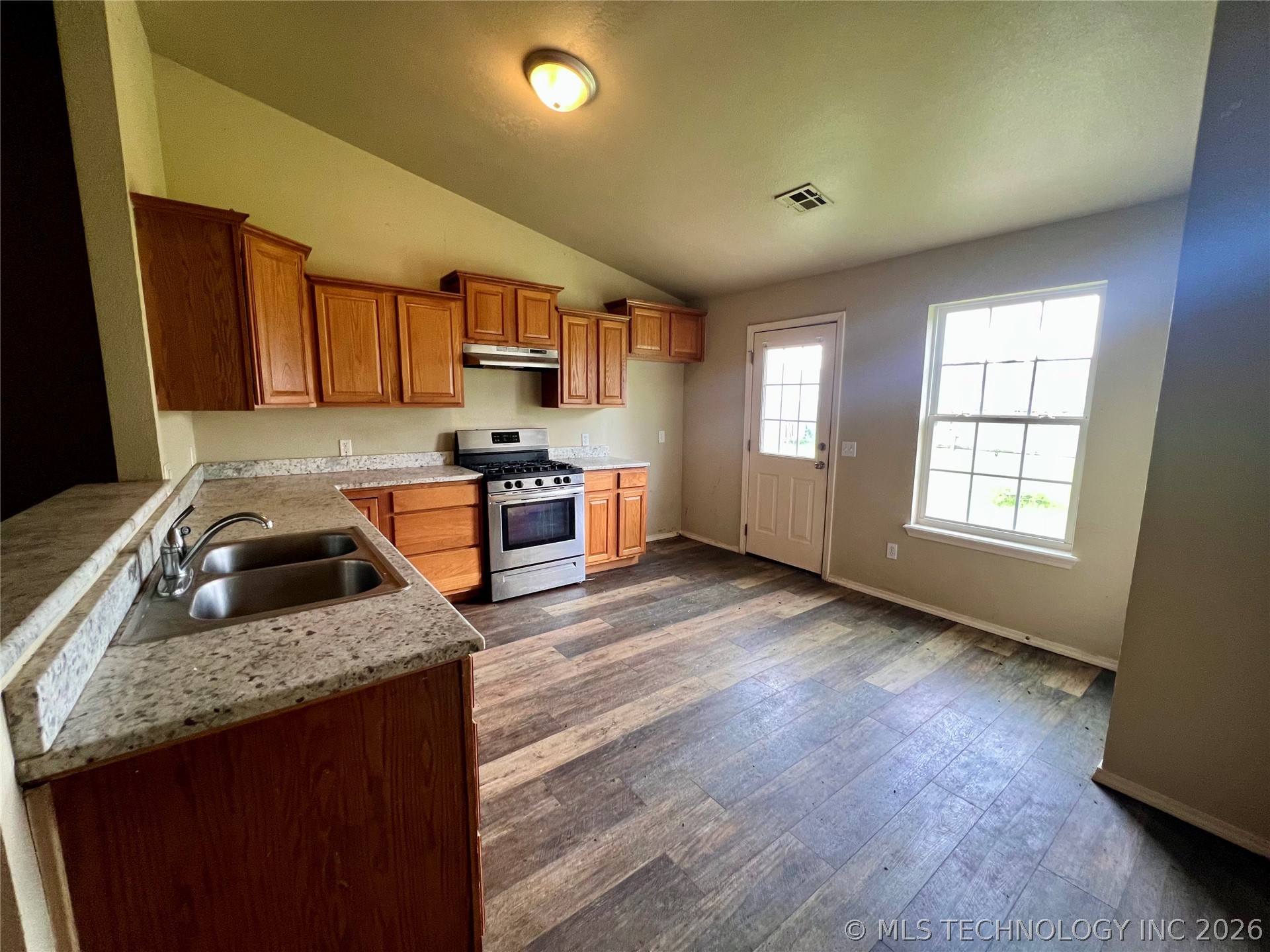 1011 W 23rd Street Claremore OK 74017