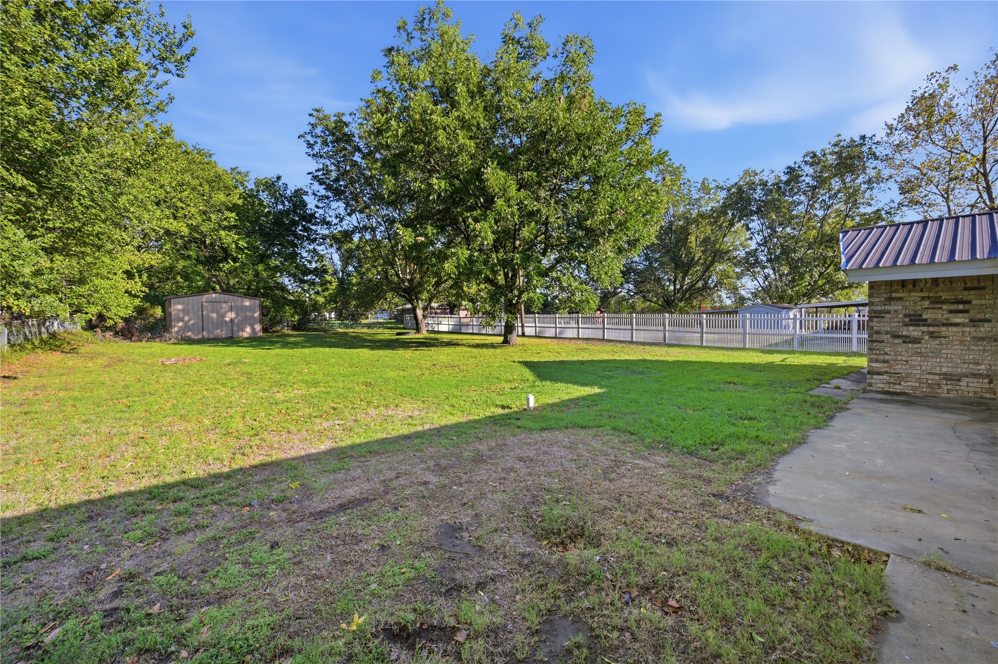 900 S Oliphant Street Holdenville OK 74848