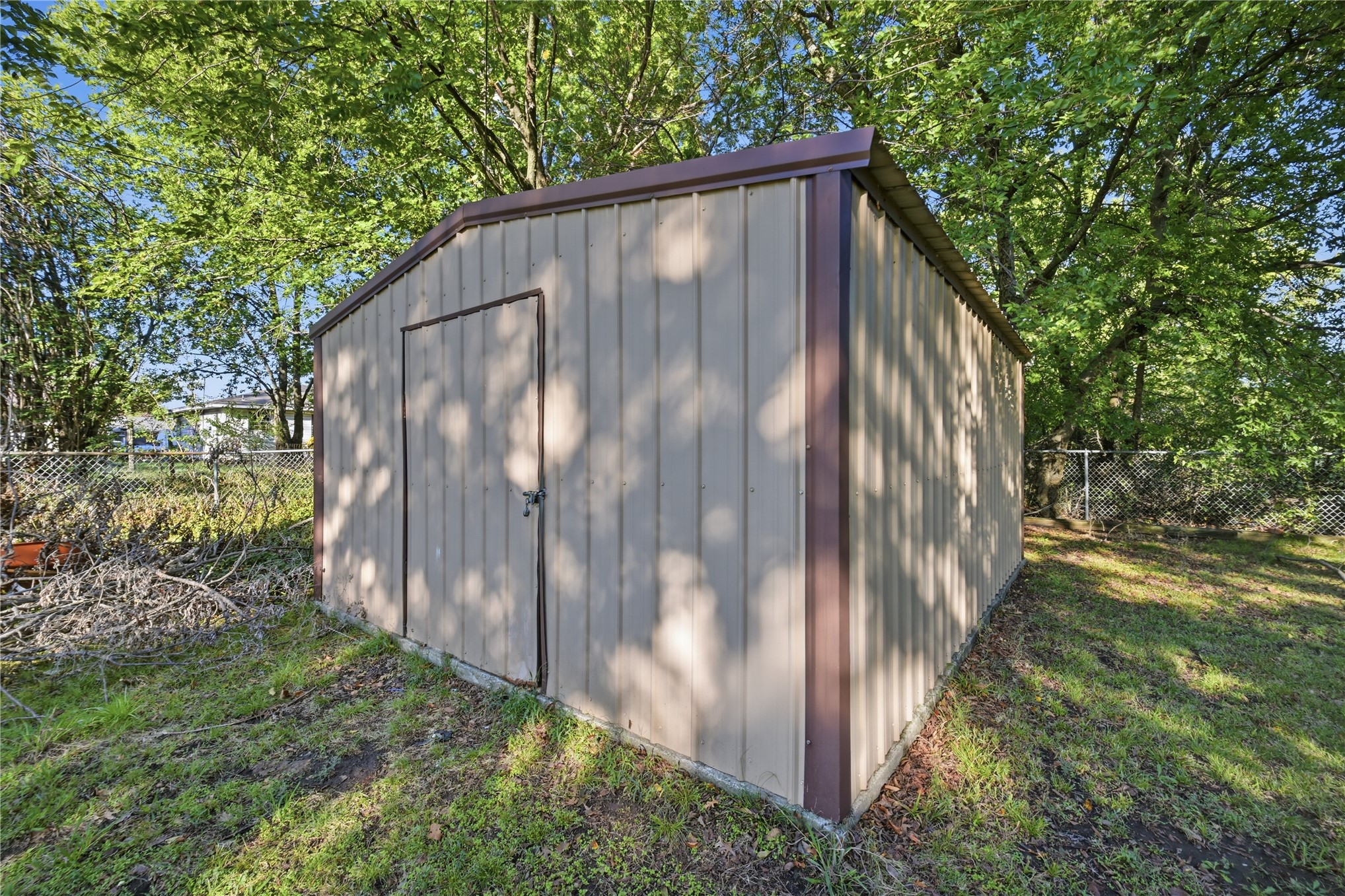 900 S Oliphant Street Holdenville OK 74848