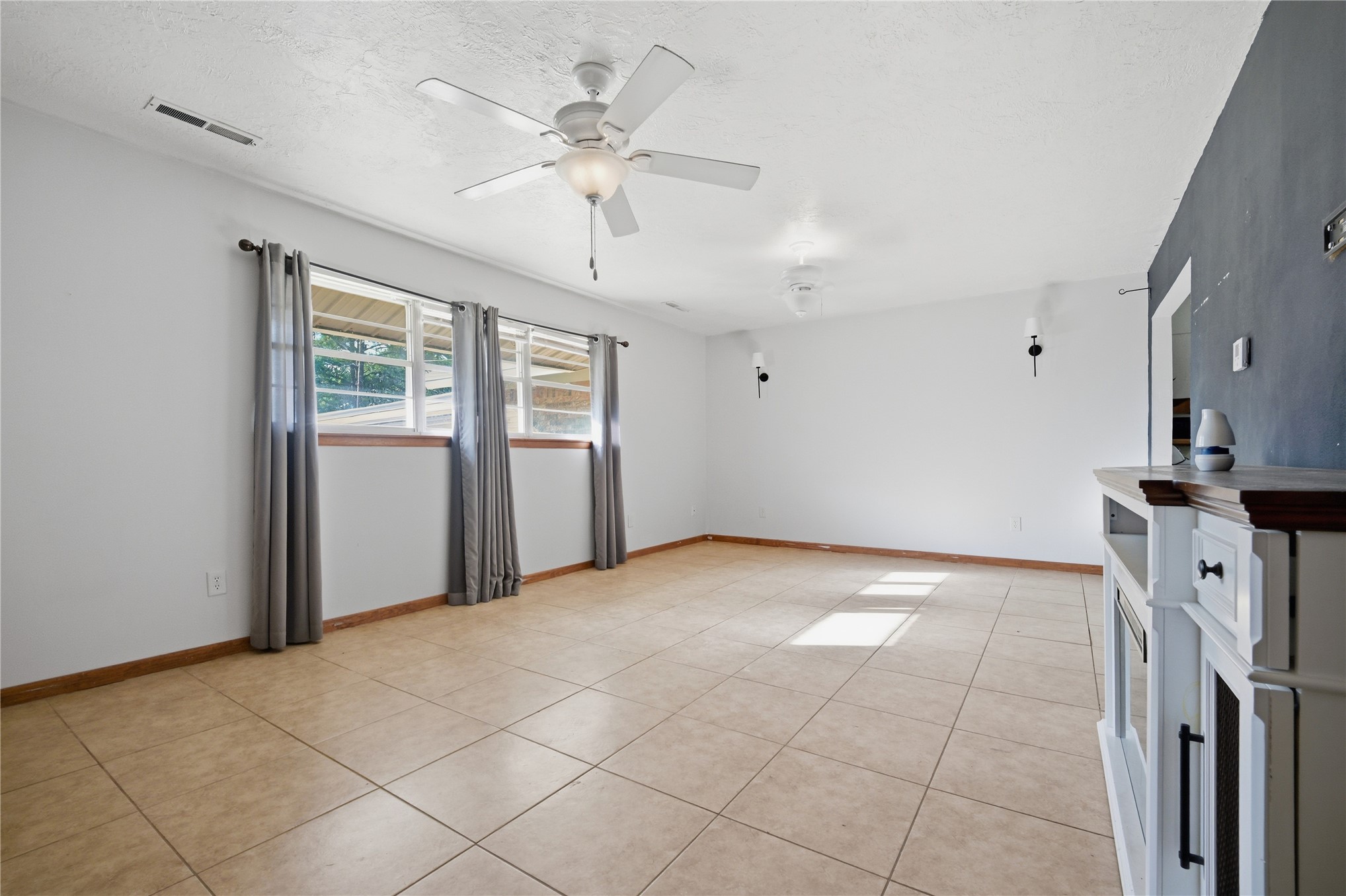 900 S Oliphant Street Holdenville OK 74848