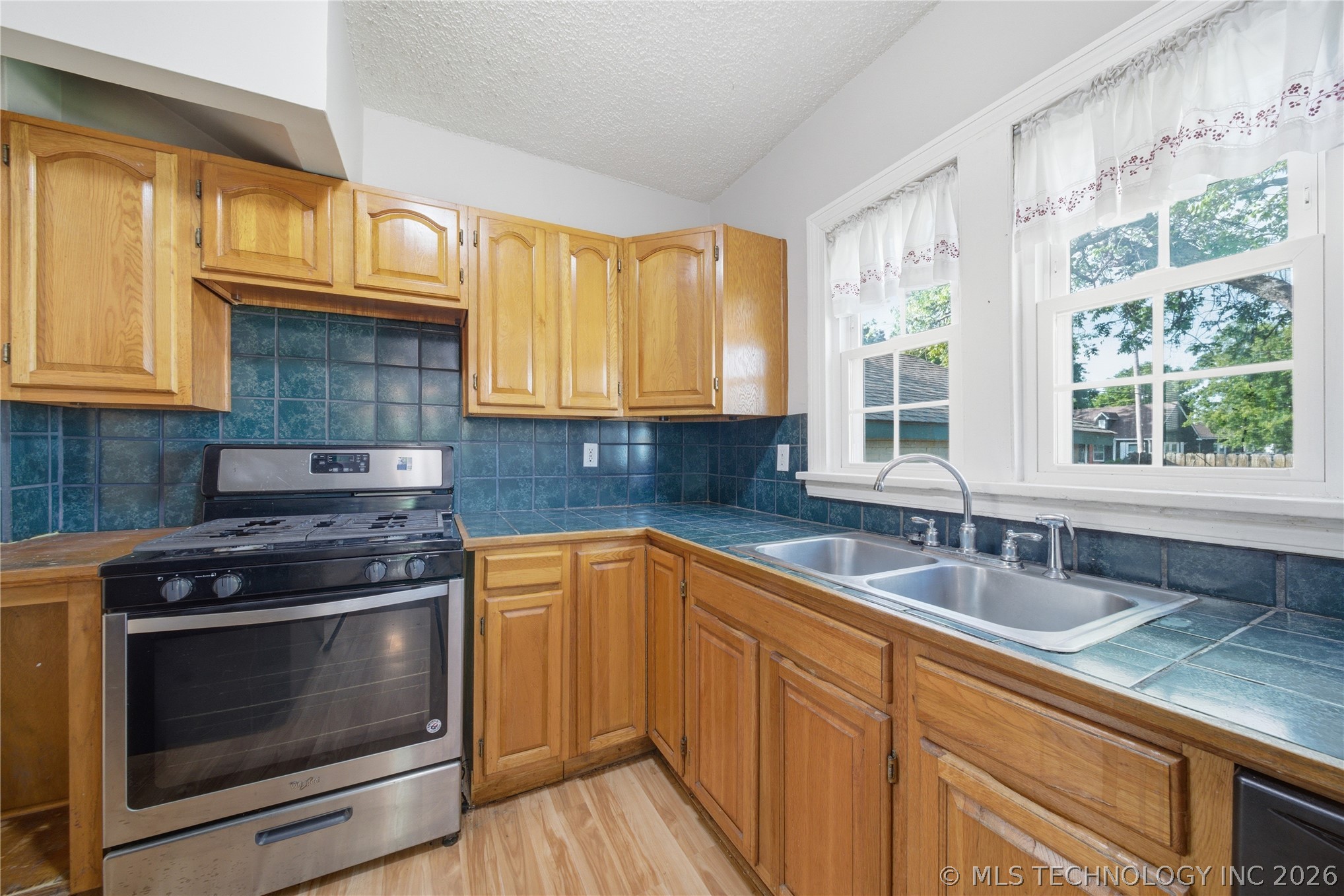 3239 E 4th Street Tulsa OK 74104