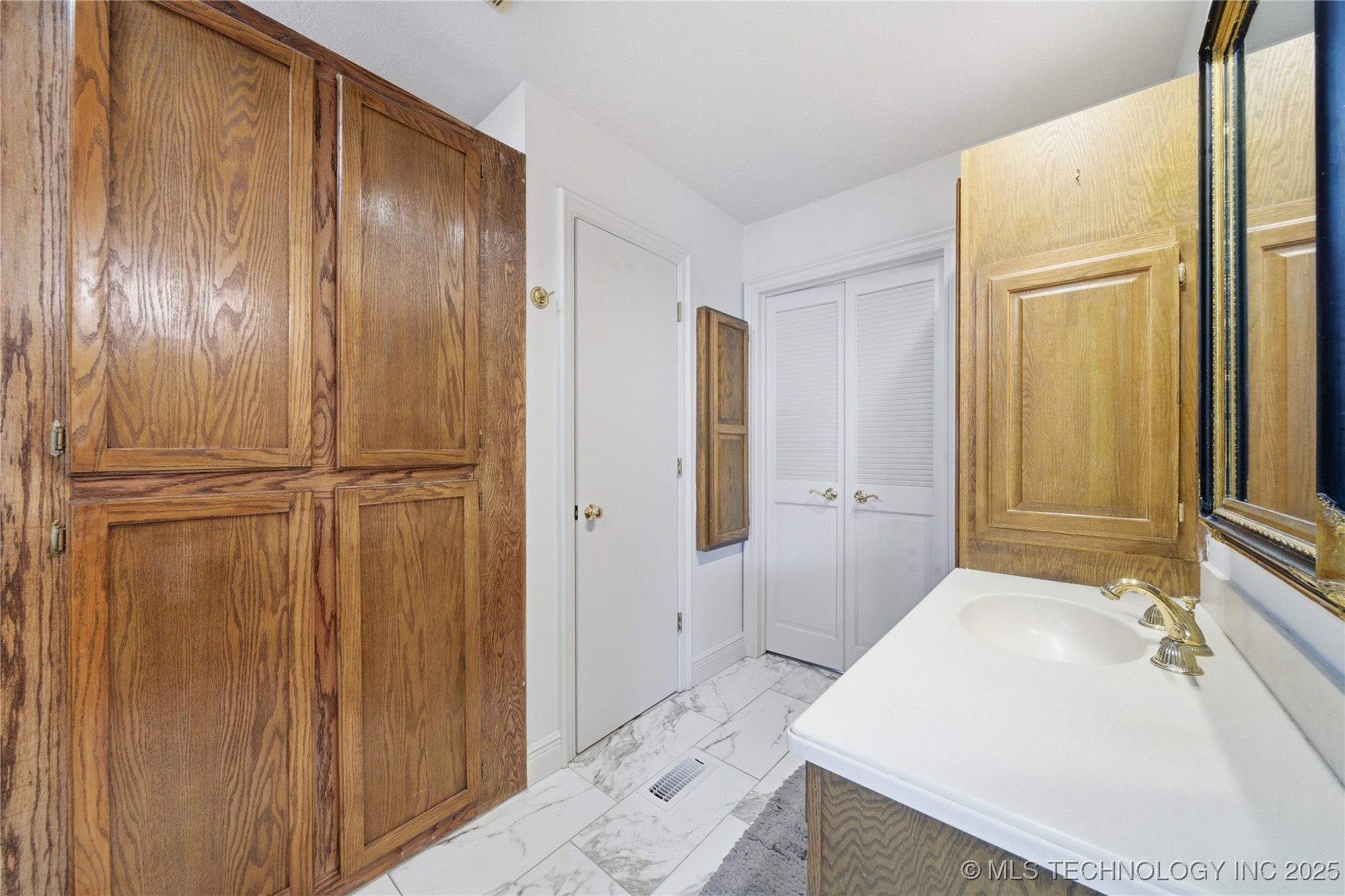 11618 S 74th East Avenue Bixby OK 74008