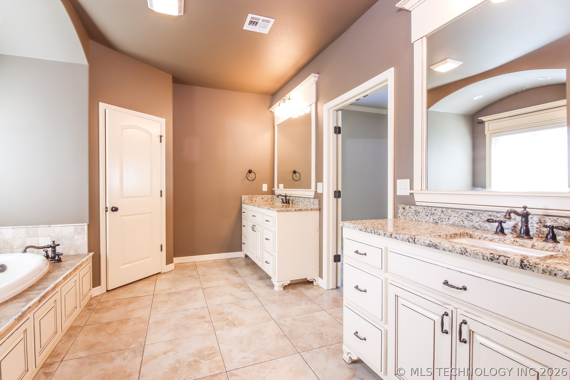 5874 E 145th Street S Bixby OK 74008