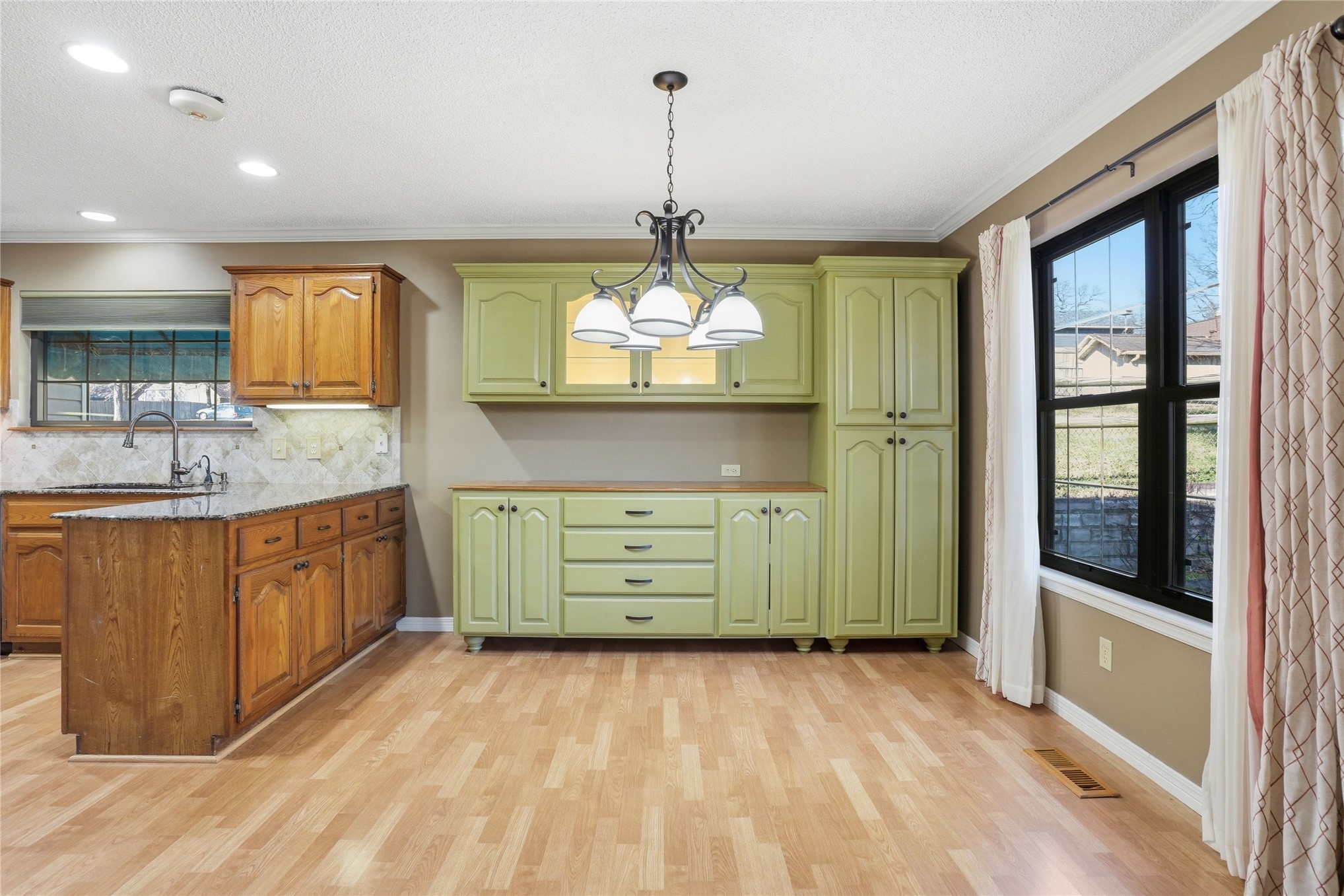 1711 Valley Road Sapulpa OK 74066
