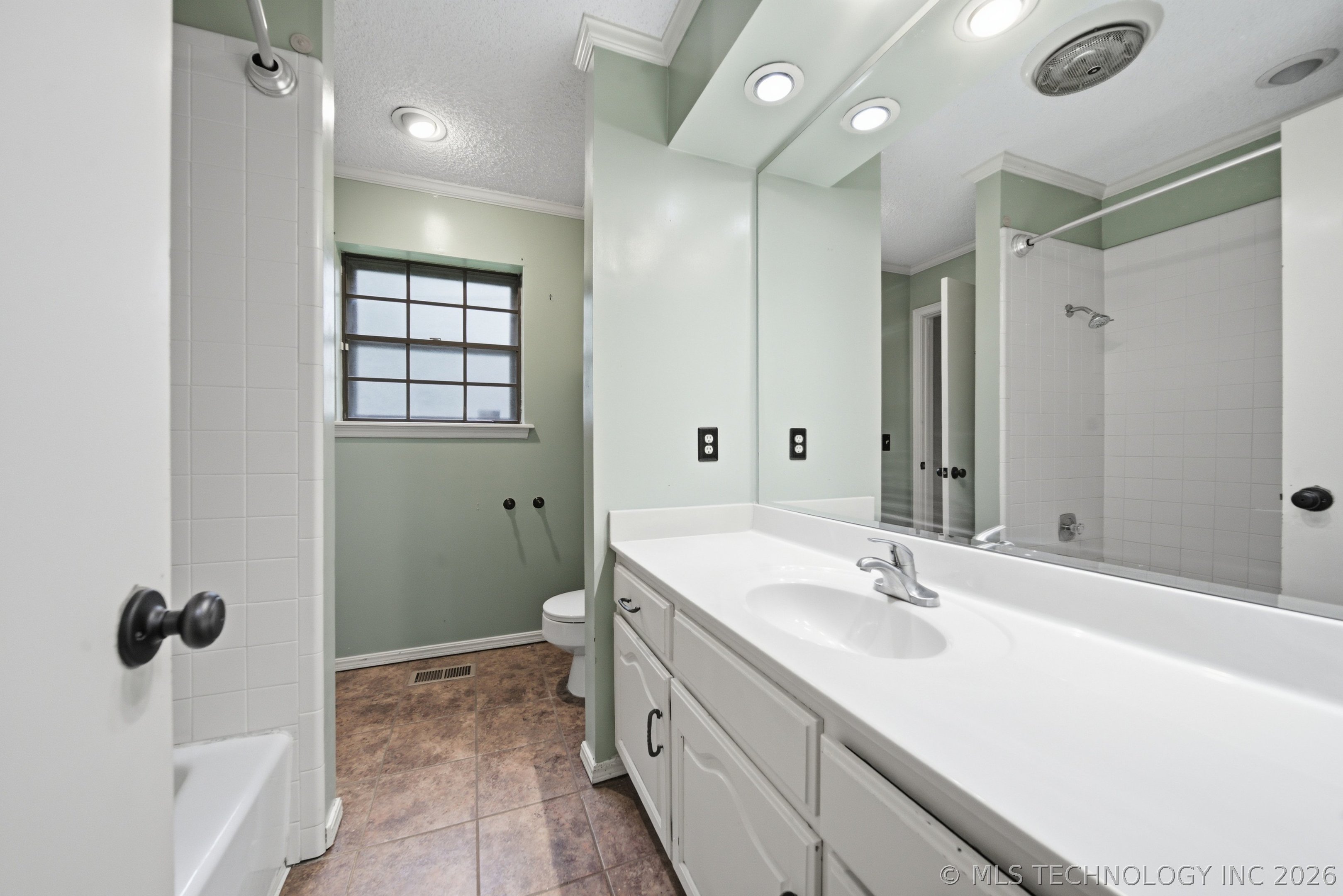 1419 W Woodrow Place Tulsa OK 74127