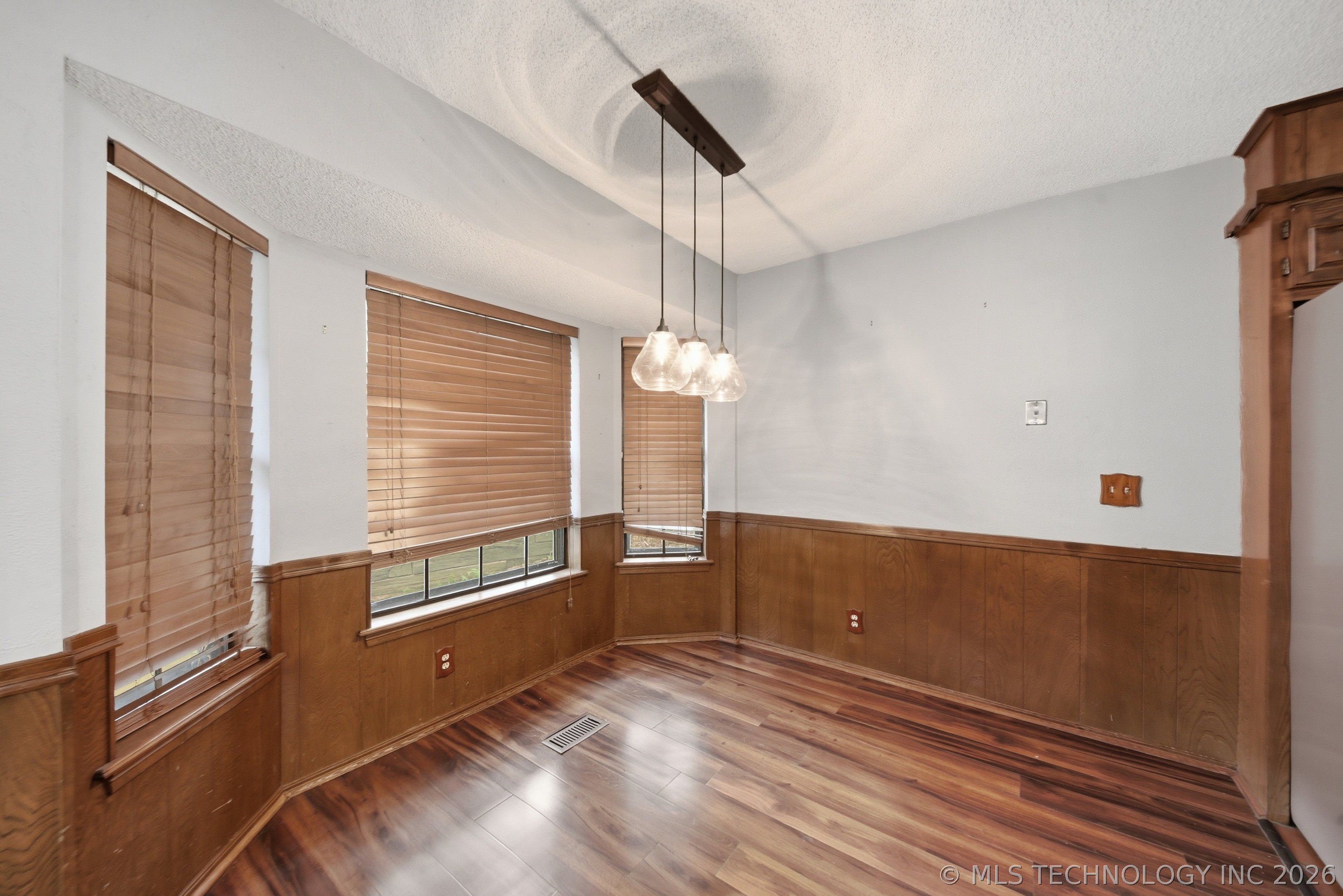1419 W Woodrow Place Tulsa OK 74127