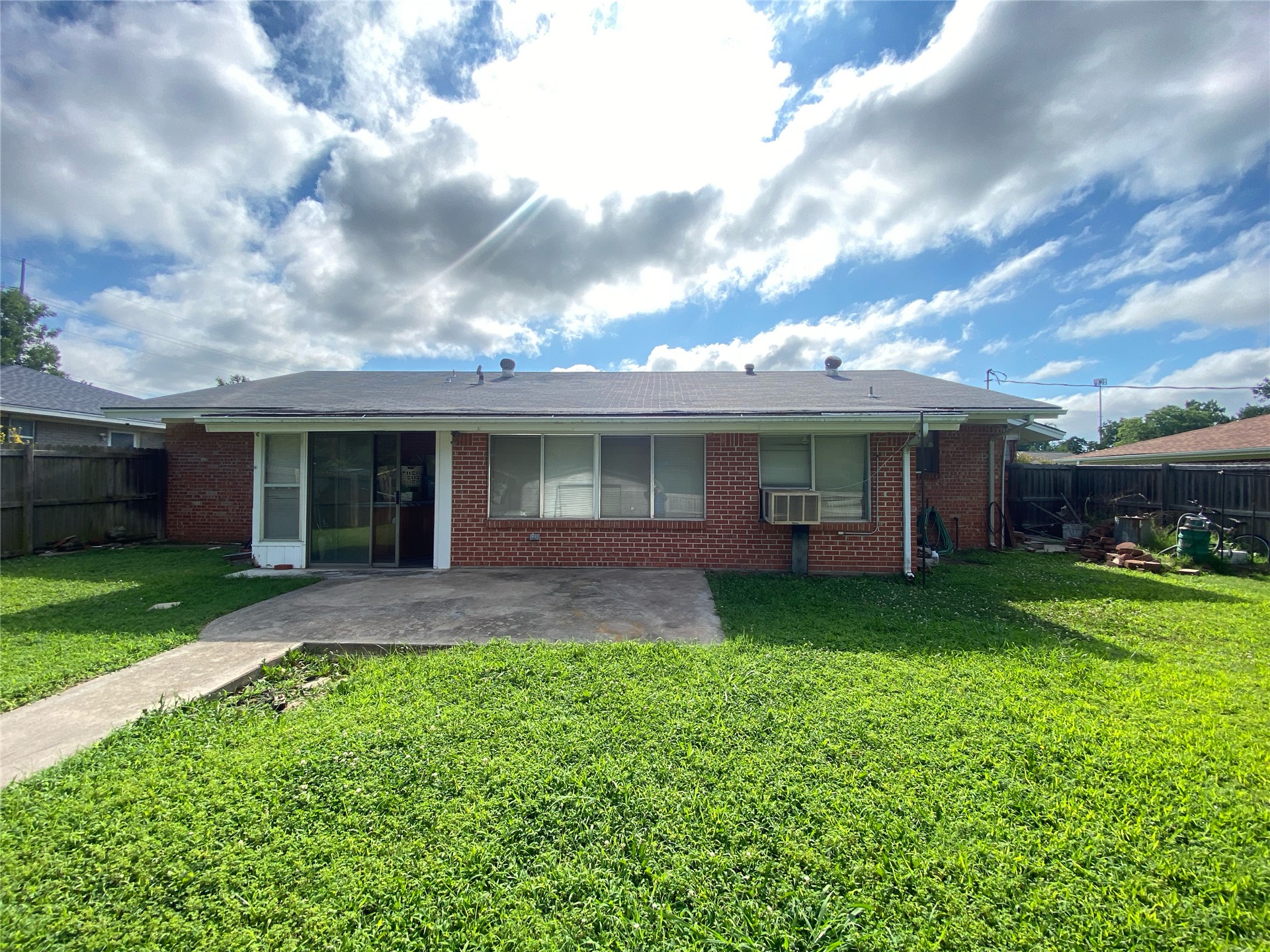 912 S Thompson Avenue Cushing OK 74023