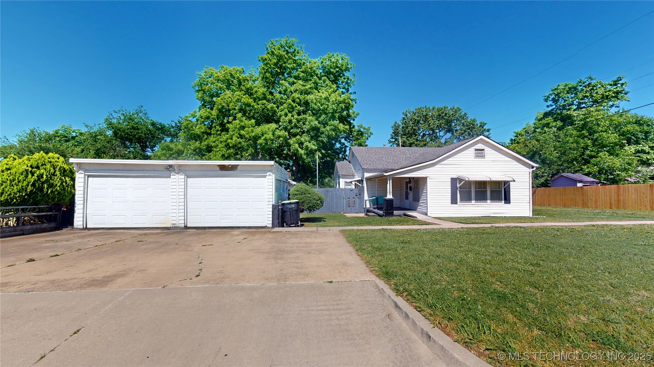 715 S Cherry Ada OK 74820