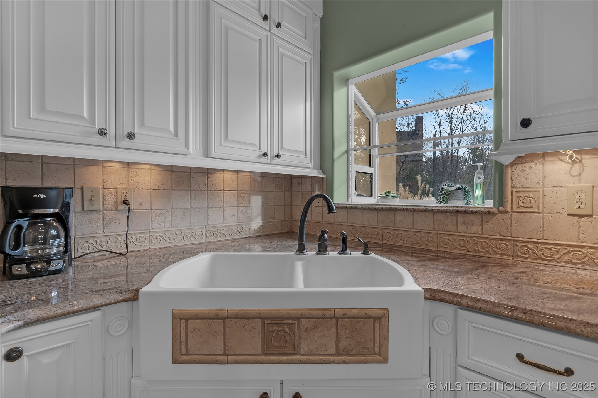 2125 W 73rd Street Tulsa OK 74132