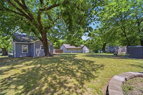 1419 W Maple Street Collinsville OK 74021