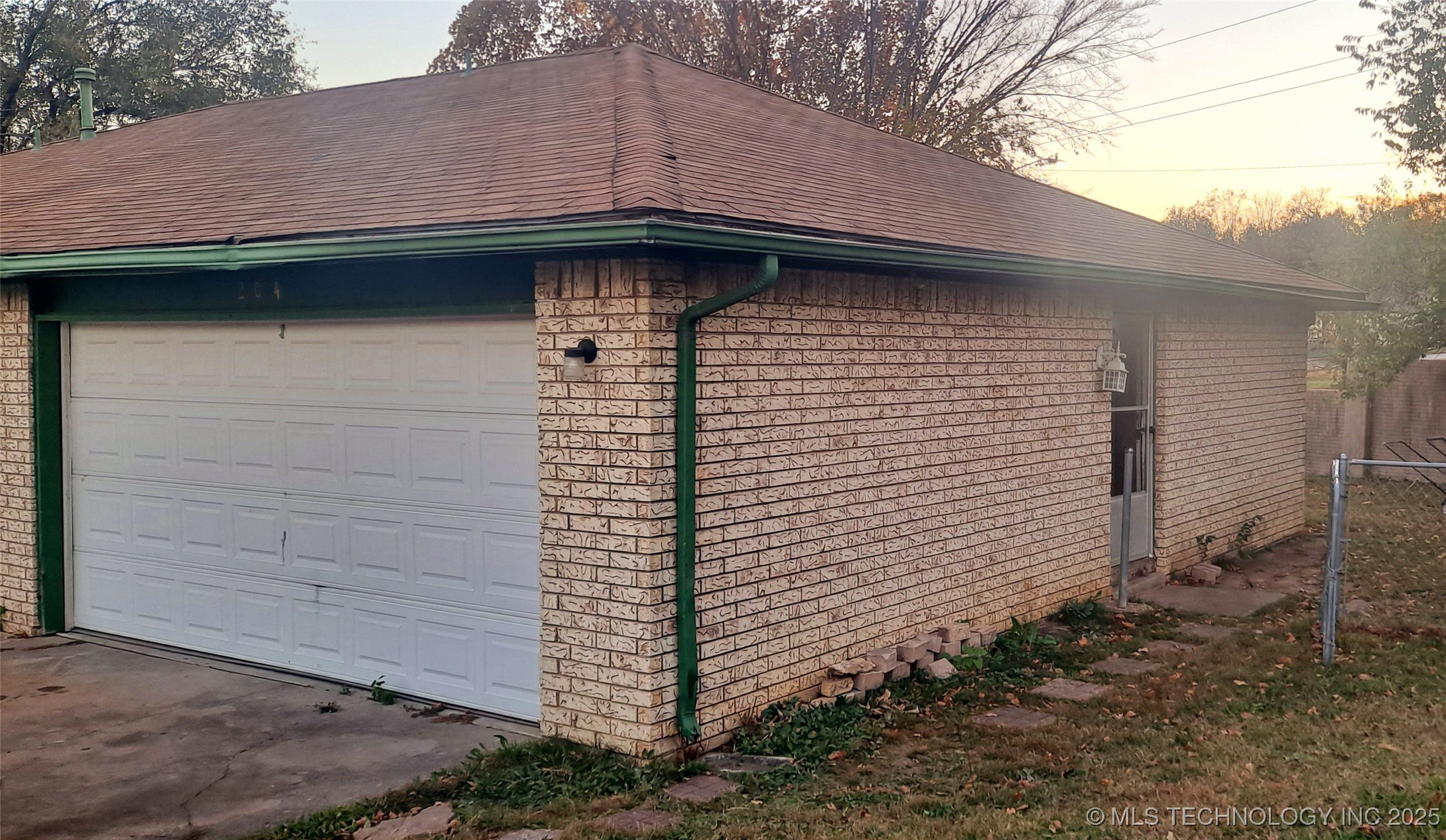 204 E Marshall Court Tulsa OK 74106