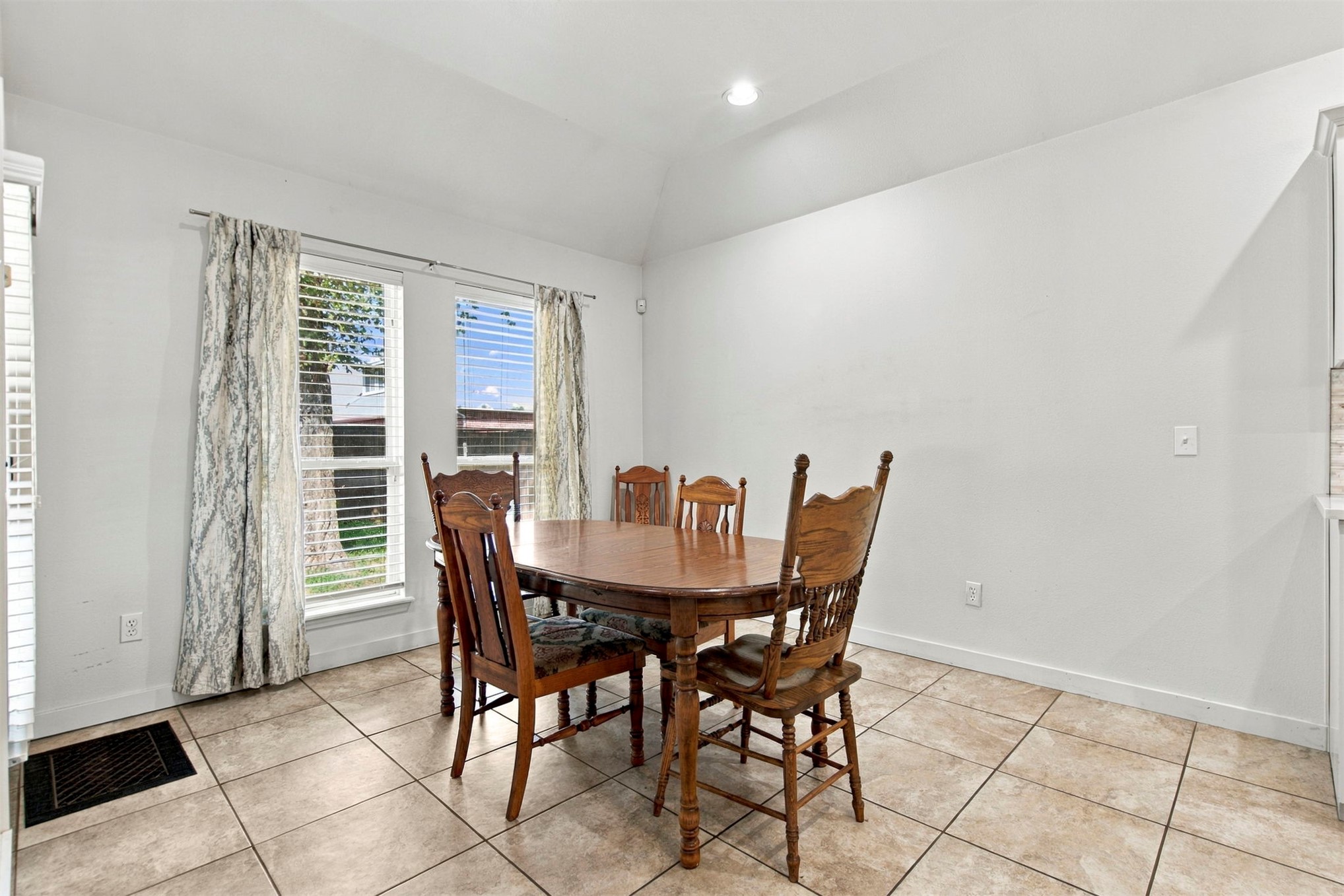 1816 E Laredo Street Broken Arrow OK 74012