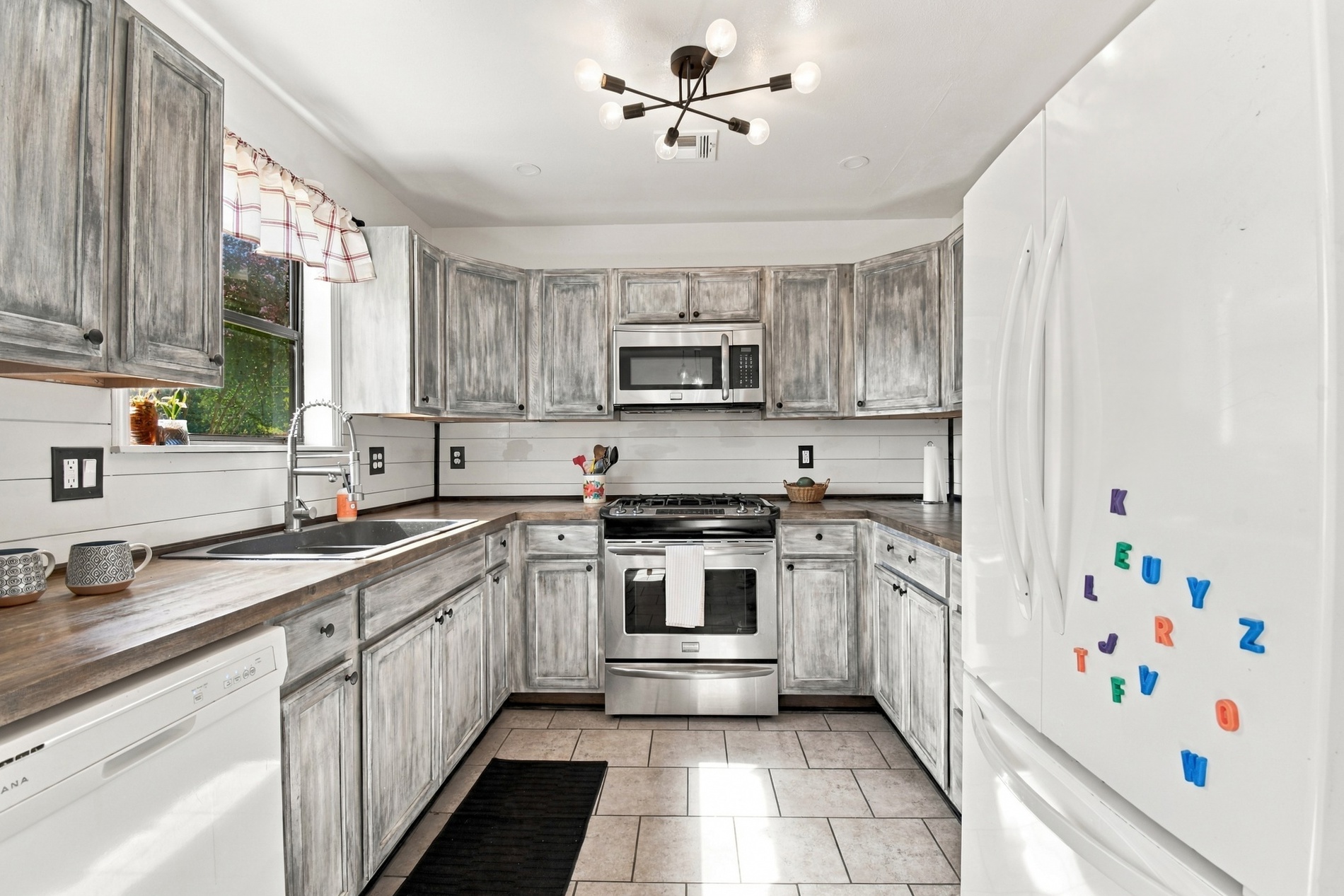 14046 N 365 Road Hulbert OK 74441