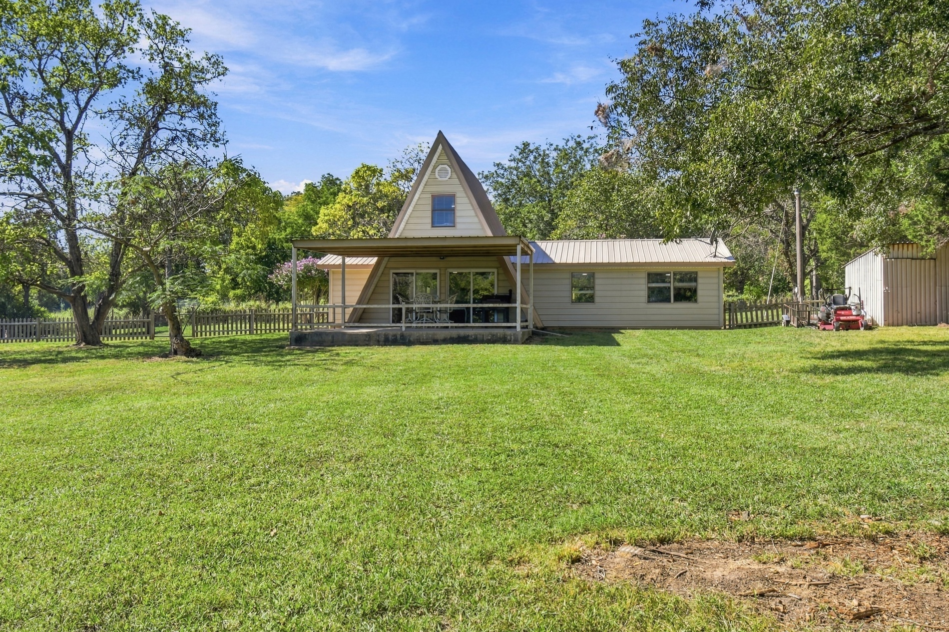 14046 N 365 Road Hulbert OK 74441