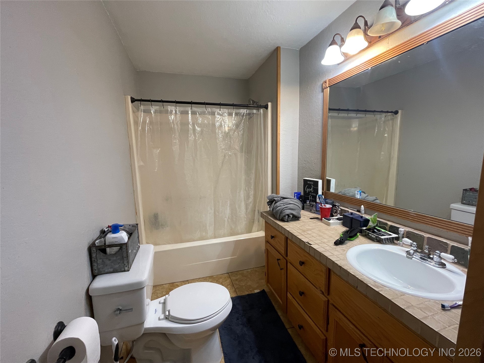 1207 N 4224 Road Hugo OK 74743