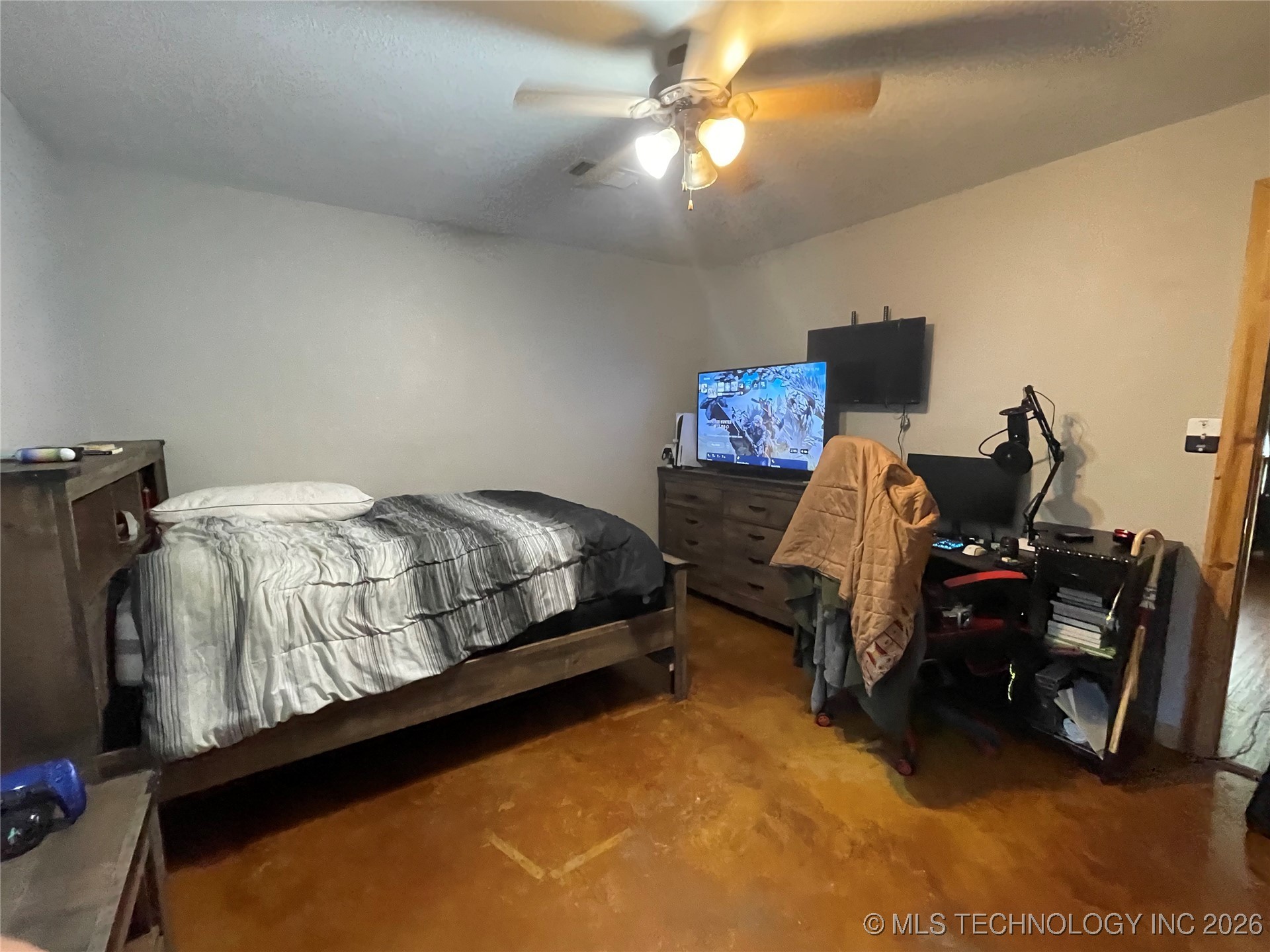 1207 N 4224 Road Hugo OK 74743