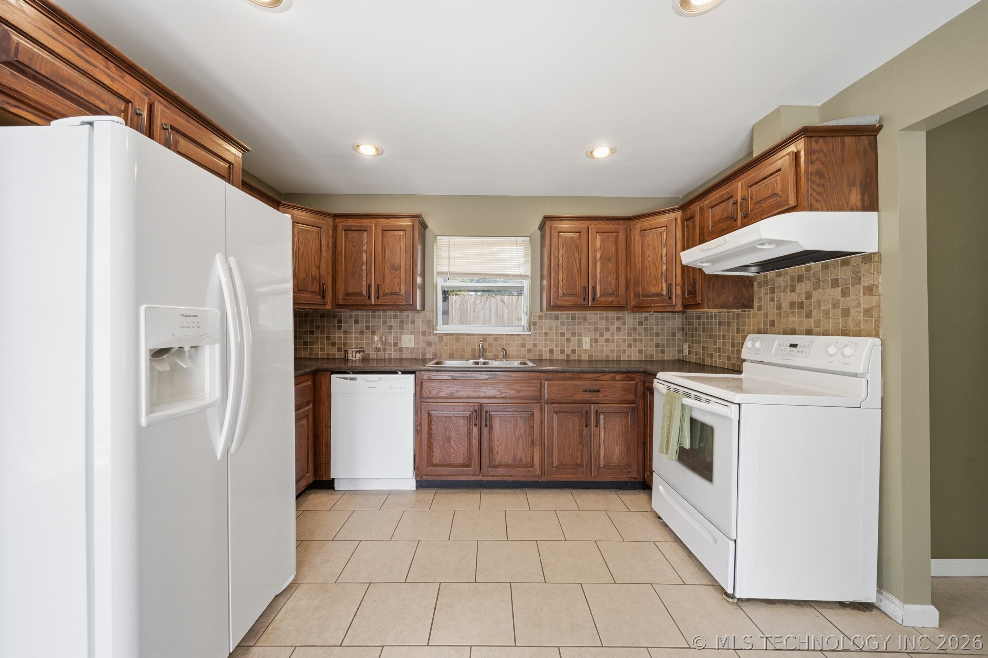 16425 E 1st Street S Tulsa OK 74108