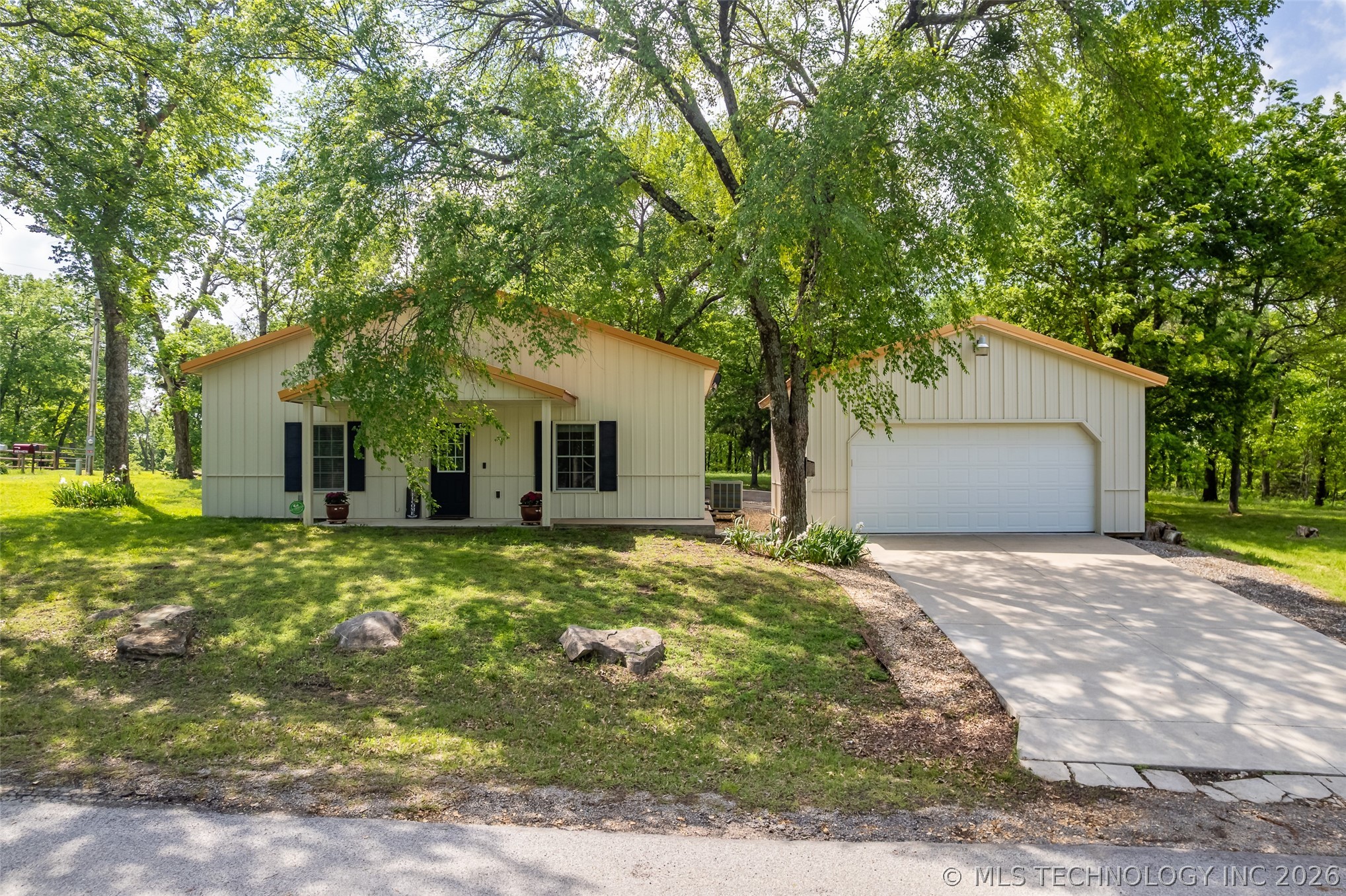 6515 N 4402 Road Adair OK 74330