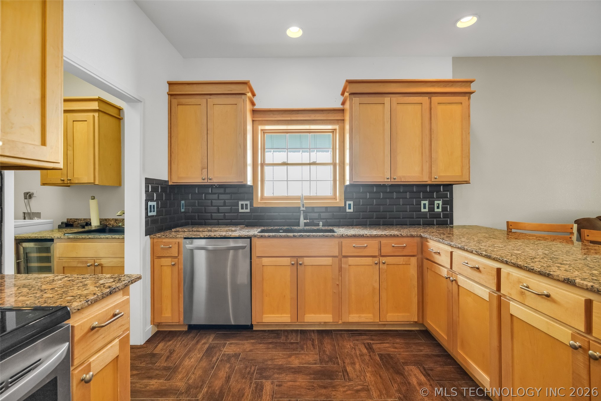 6515 N 4402 Road Adair OK 74330