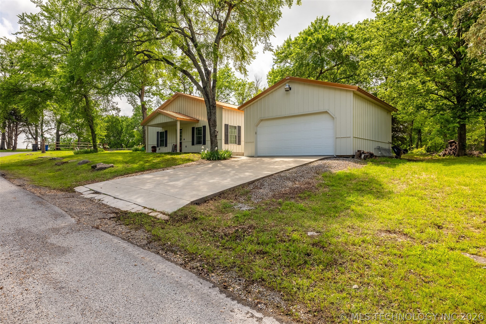 6515 N 4402 Road Adair OK 74330