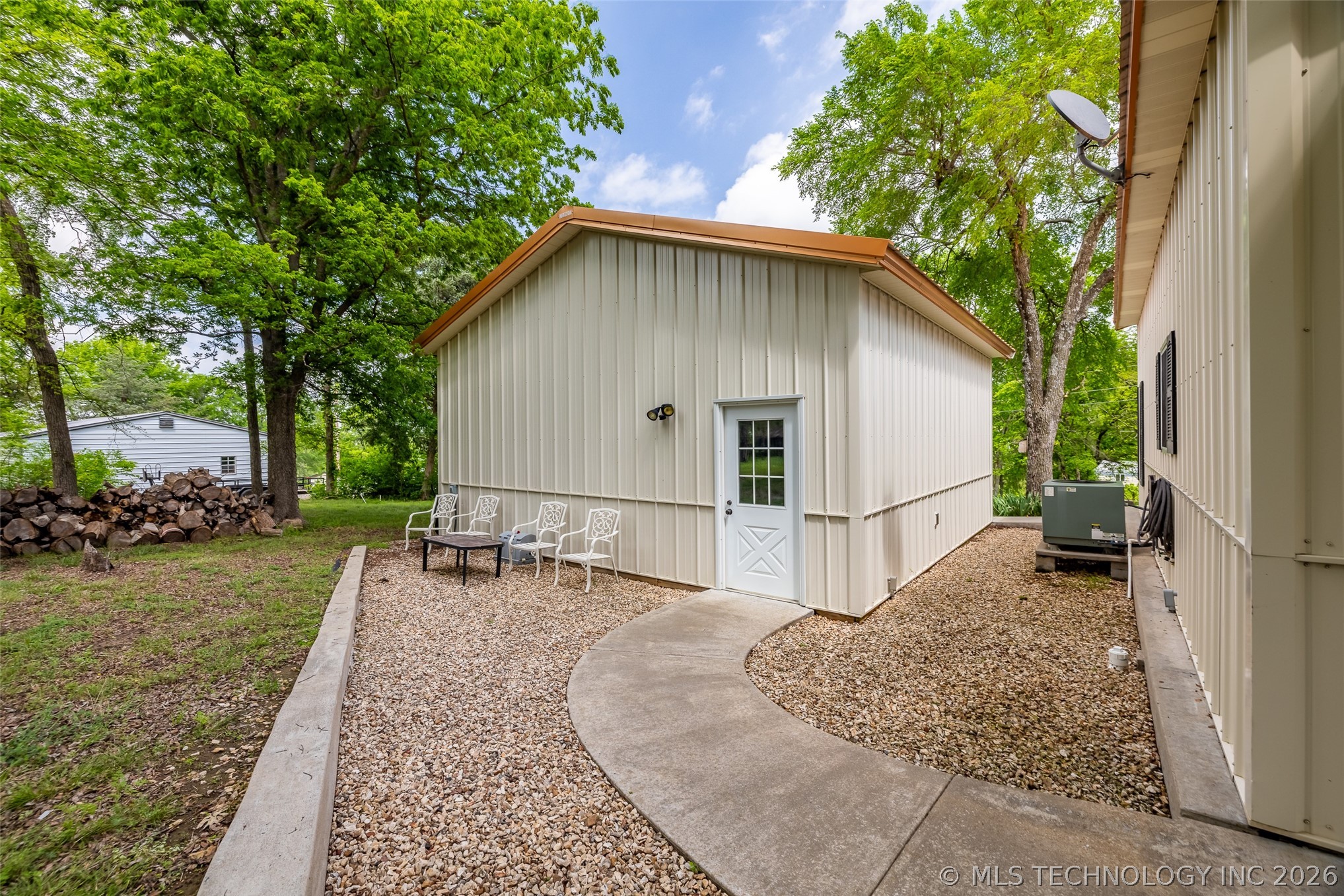 6515 N 4402 Road Adair OK 74330
