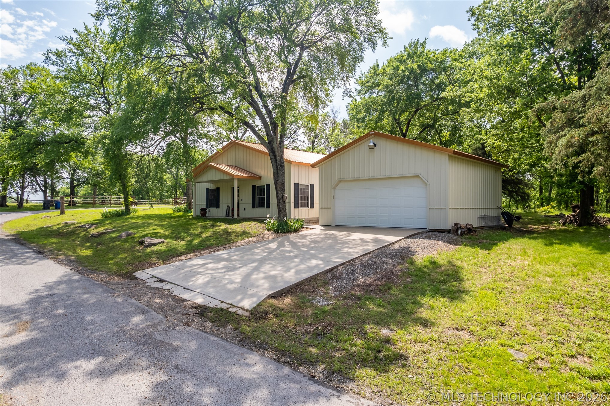 6515 N 4402 Road Adair OK 74330