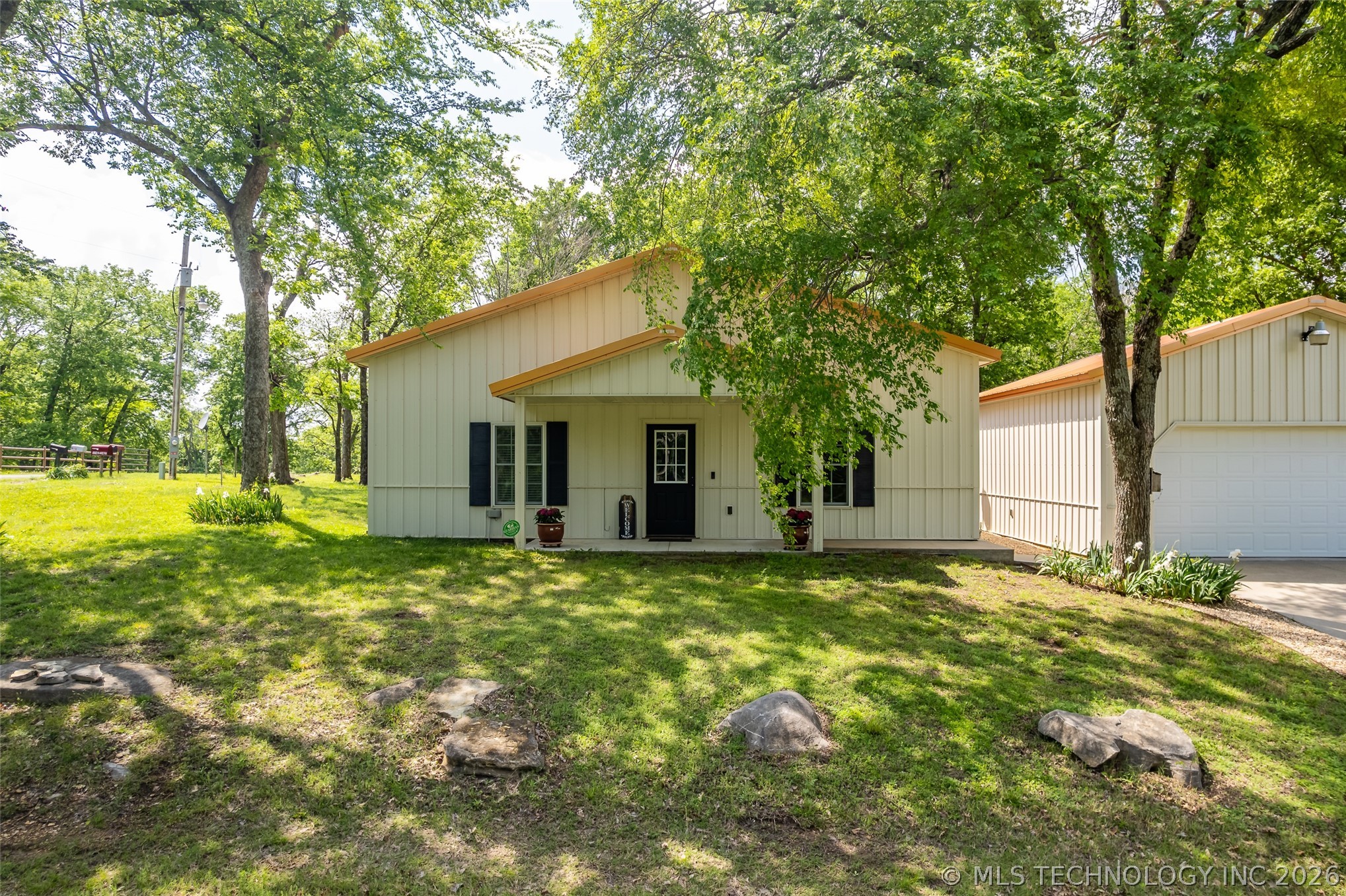 6515 N 4402 Road Adair OK 74330