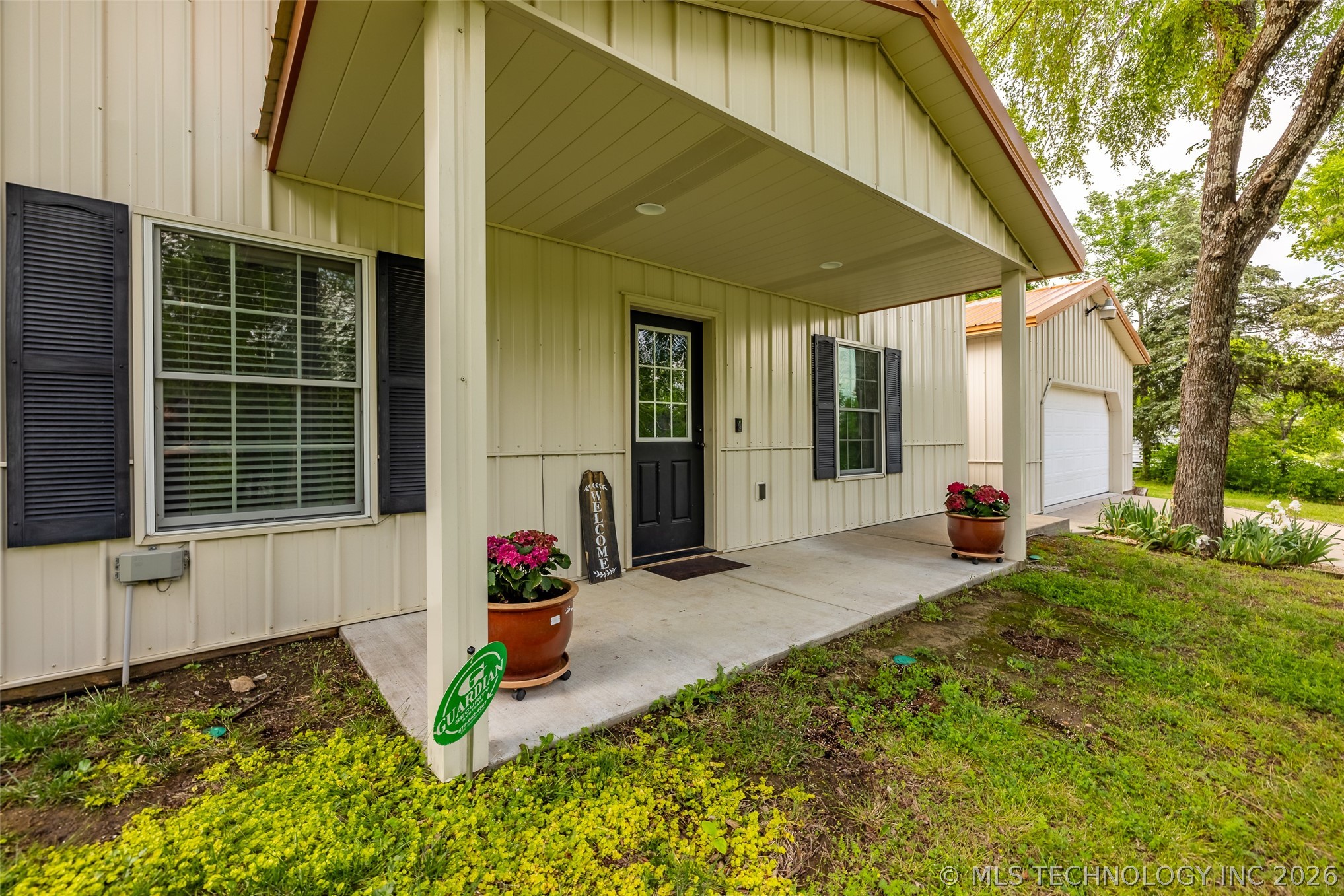6515 N 4402 Road Adair OK 74330