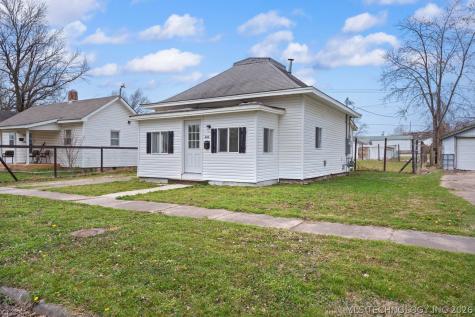 209 F NE Miami OK 74354