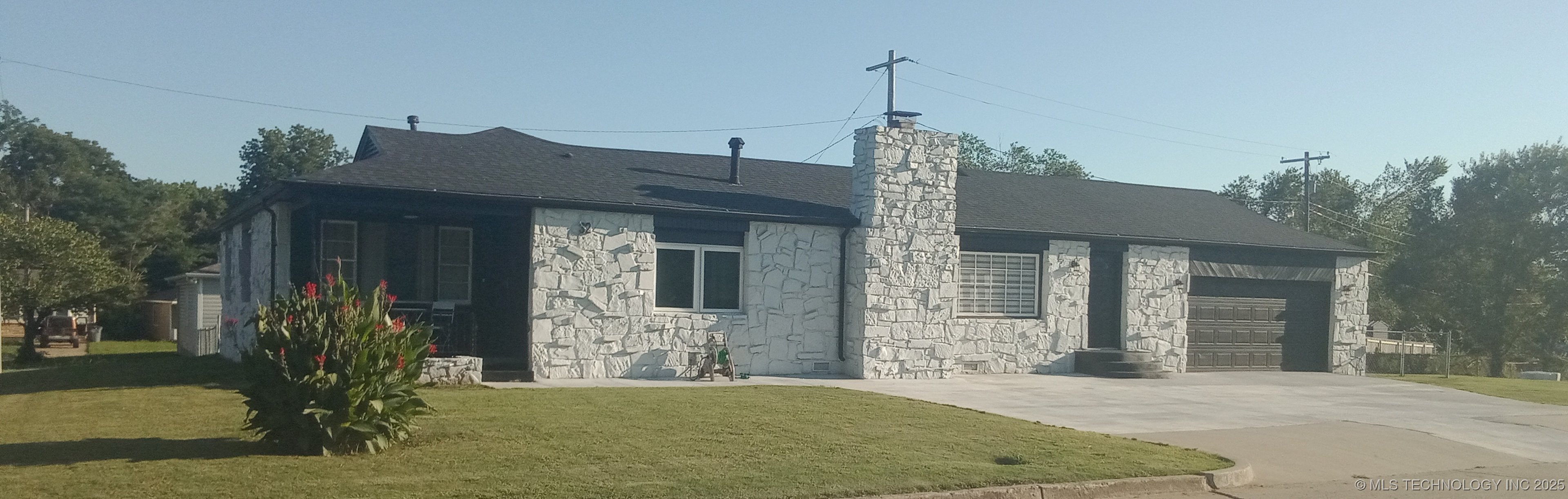32 E 44th Place Tulsa OK 74106