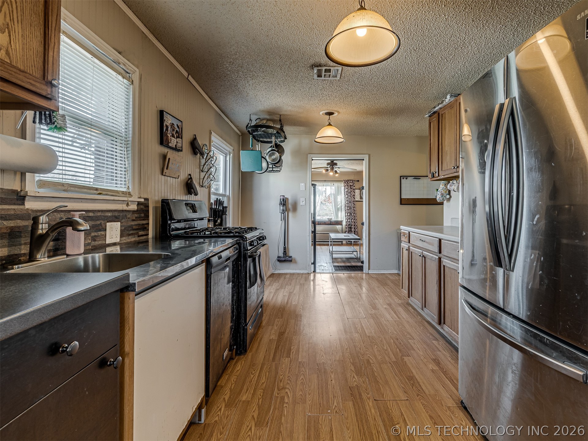 1024 N Main Street Sand Springs OK 74063