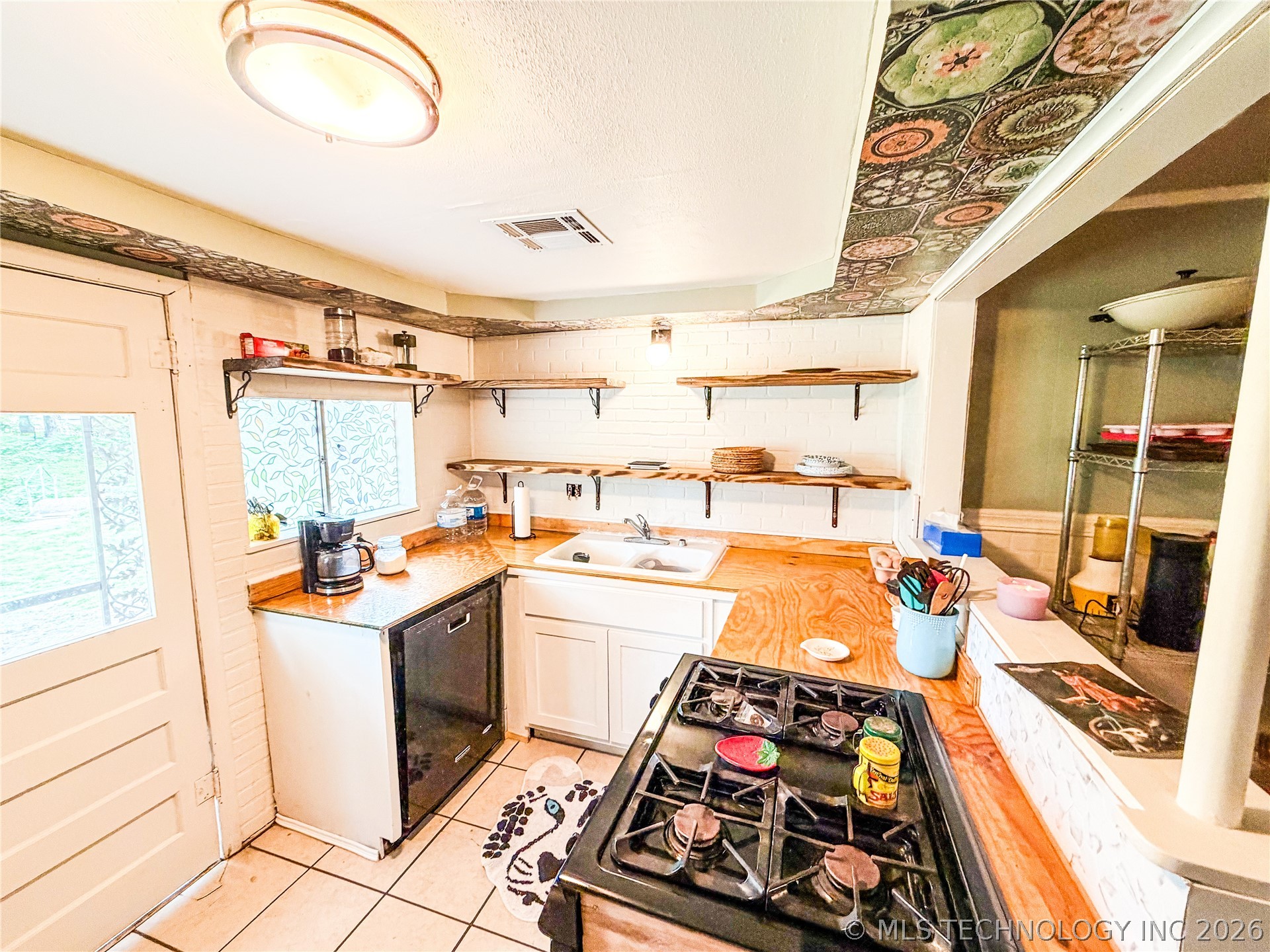 208 S Campbell Avenue Oilton OK 74052