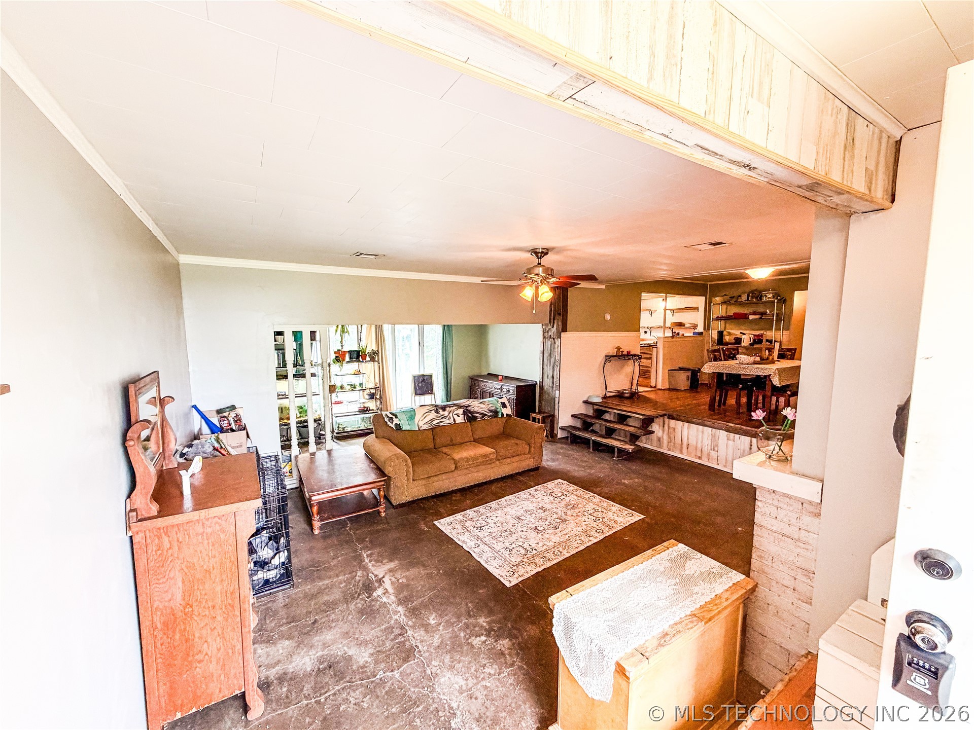 208 S Campbell Avenue Oilton OK 74052