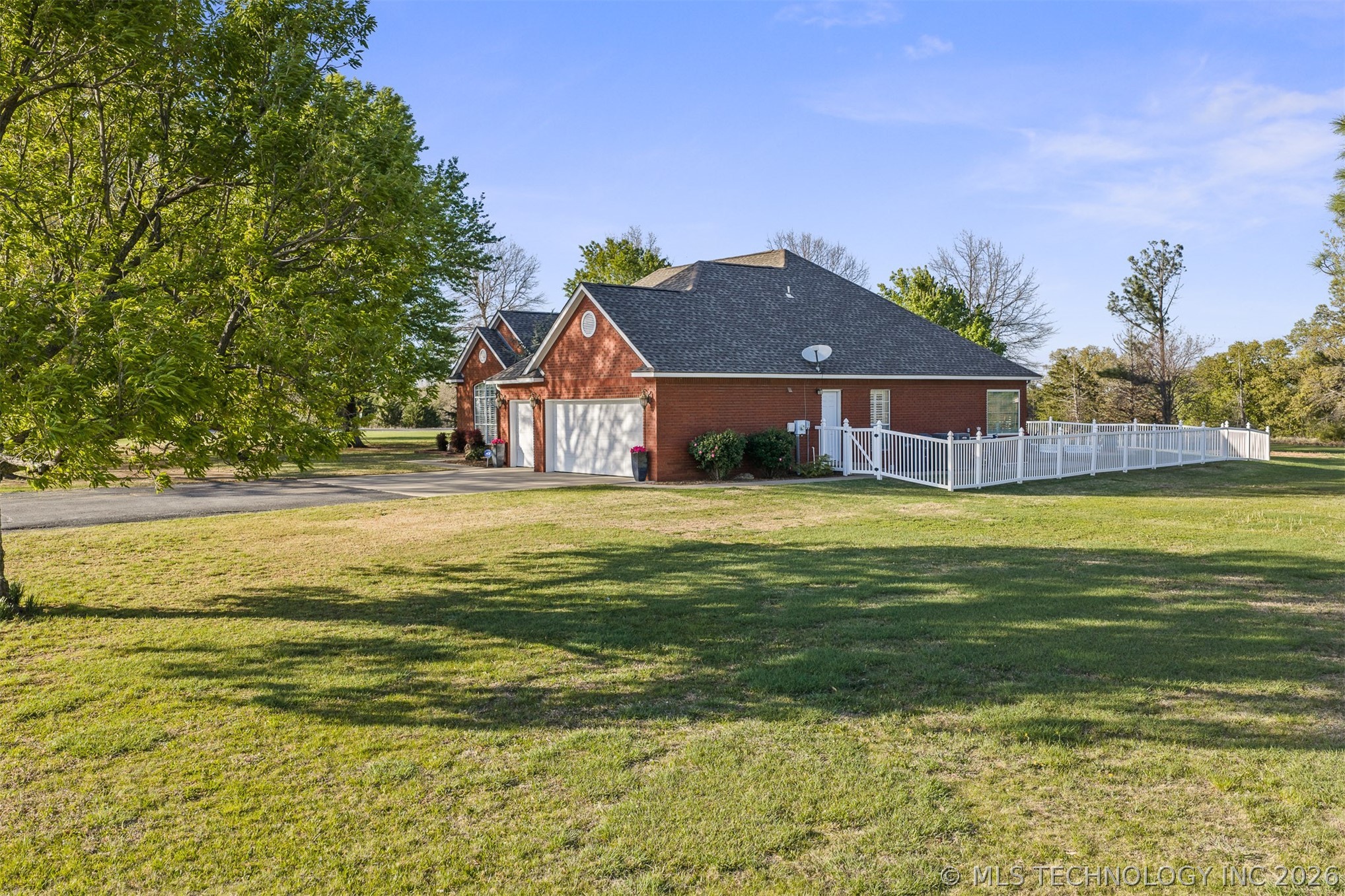 411 Smoking Oaks Drive Ardmore OK 73401