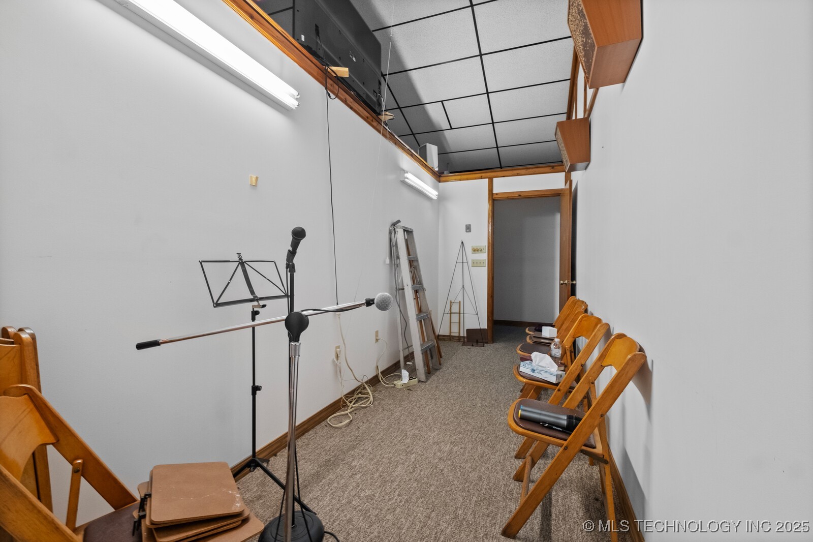 1400 W Locust Street Stilwell OK 74960