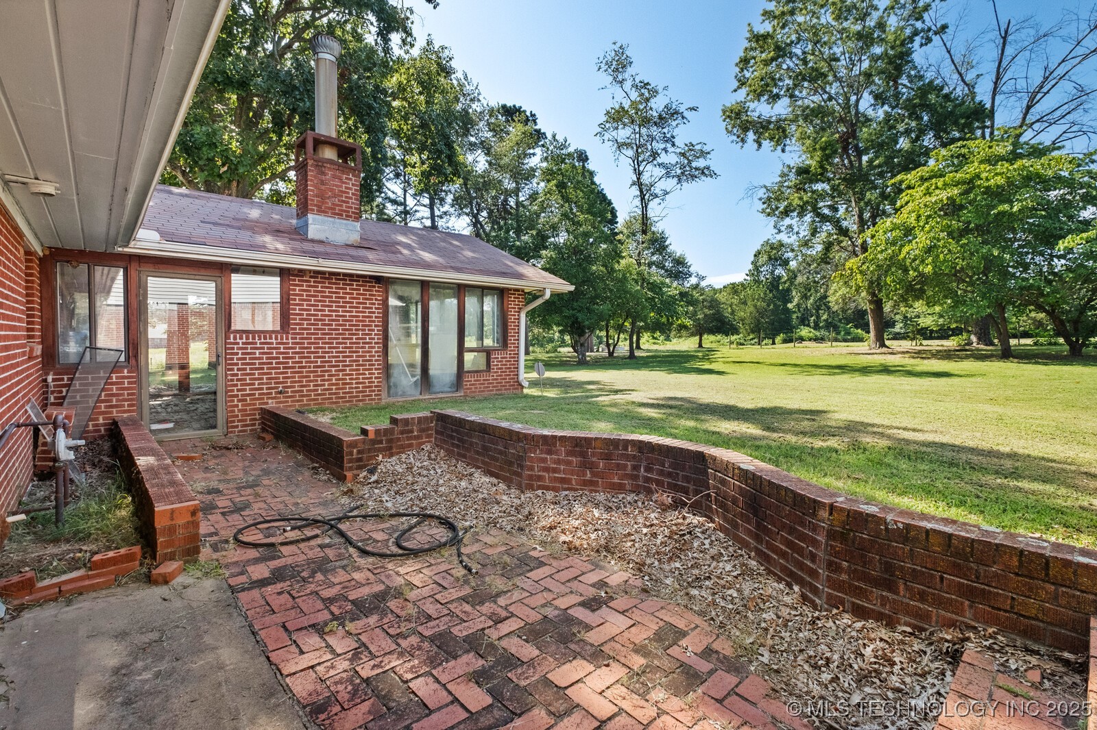 1400 W Locust Street Stilwell OK 74960